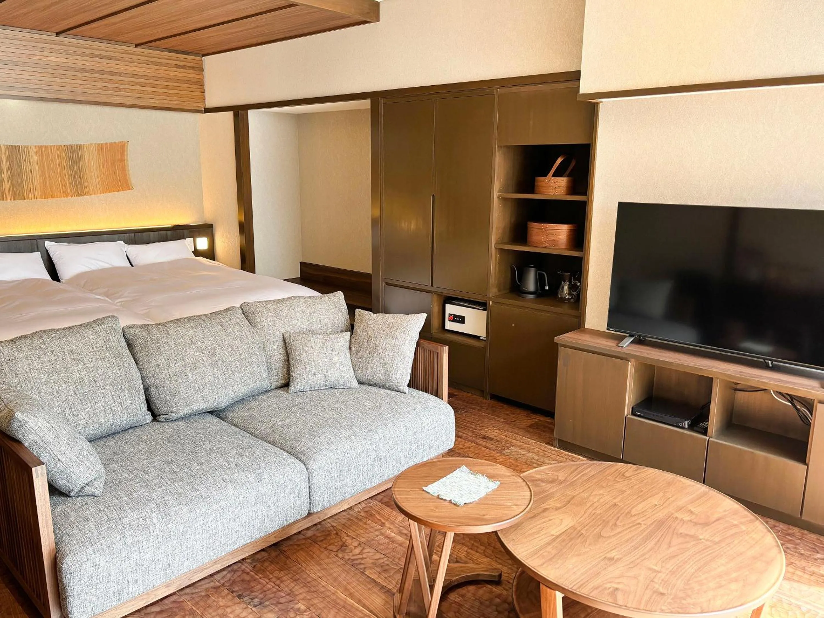 Photo of the whole room in Keiryuso Siorie