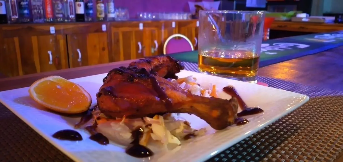 Restaurant/places to eat in Hotel Green View Buttala