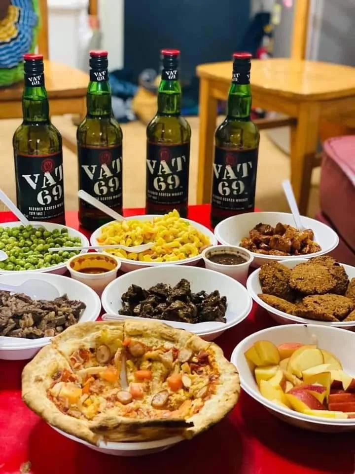 Restaurant/places to eat in Hotel Green View Buttala