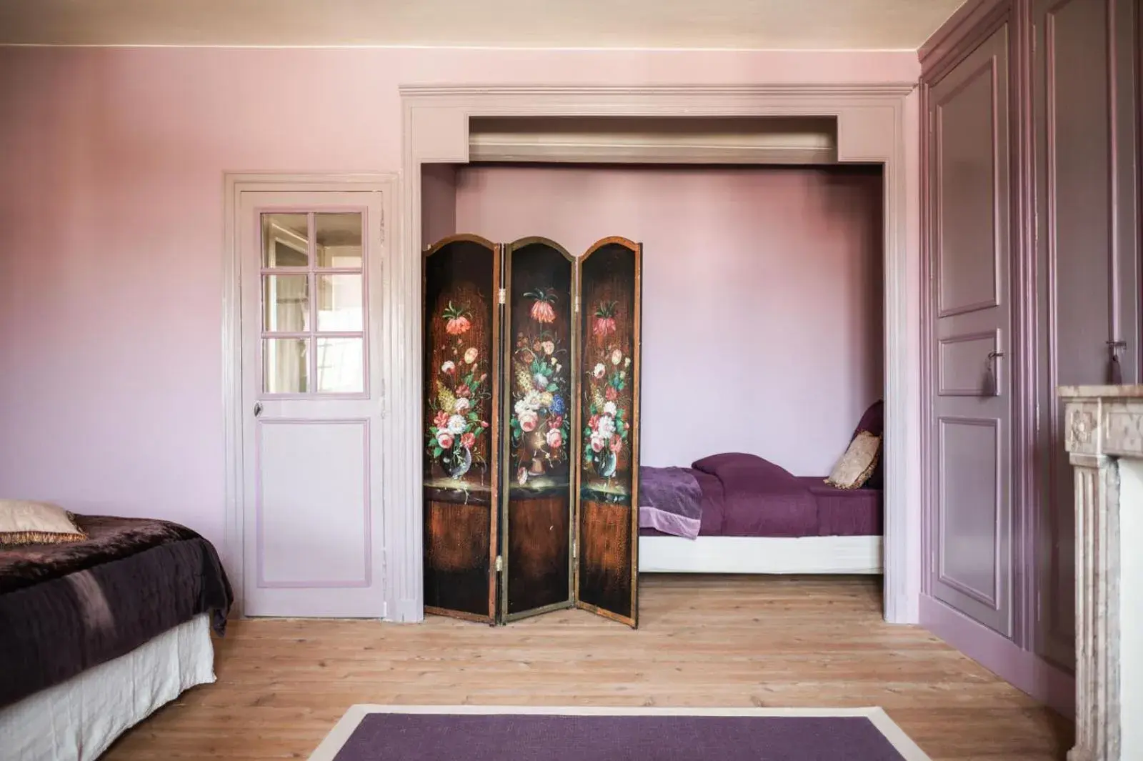 Triple Room - single occupancy in Château Armand Heitz - Domaine Armand Heitz Triple Room - single occupancy in Château Armand Heitz - Domaine Armand Heitz