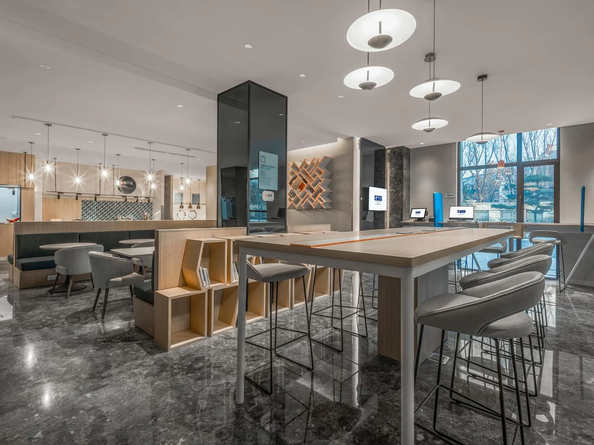 Seating area in Holiday Inn Express Changchun Jingyue by IHG