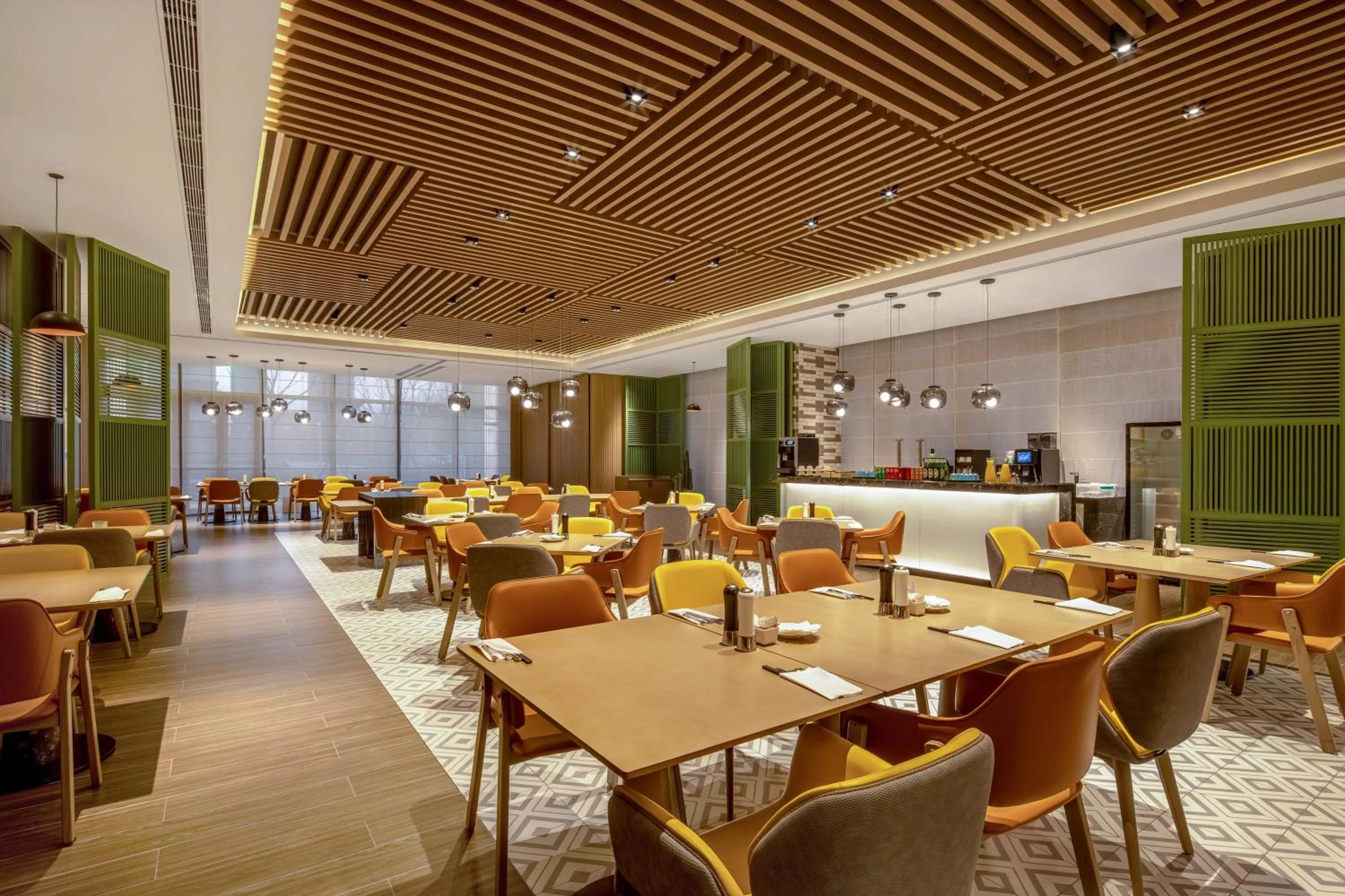 Restaurant/places to eat in Holiday Inn & Suites Qingdao Jinshui by IHG