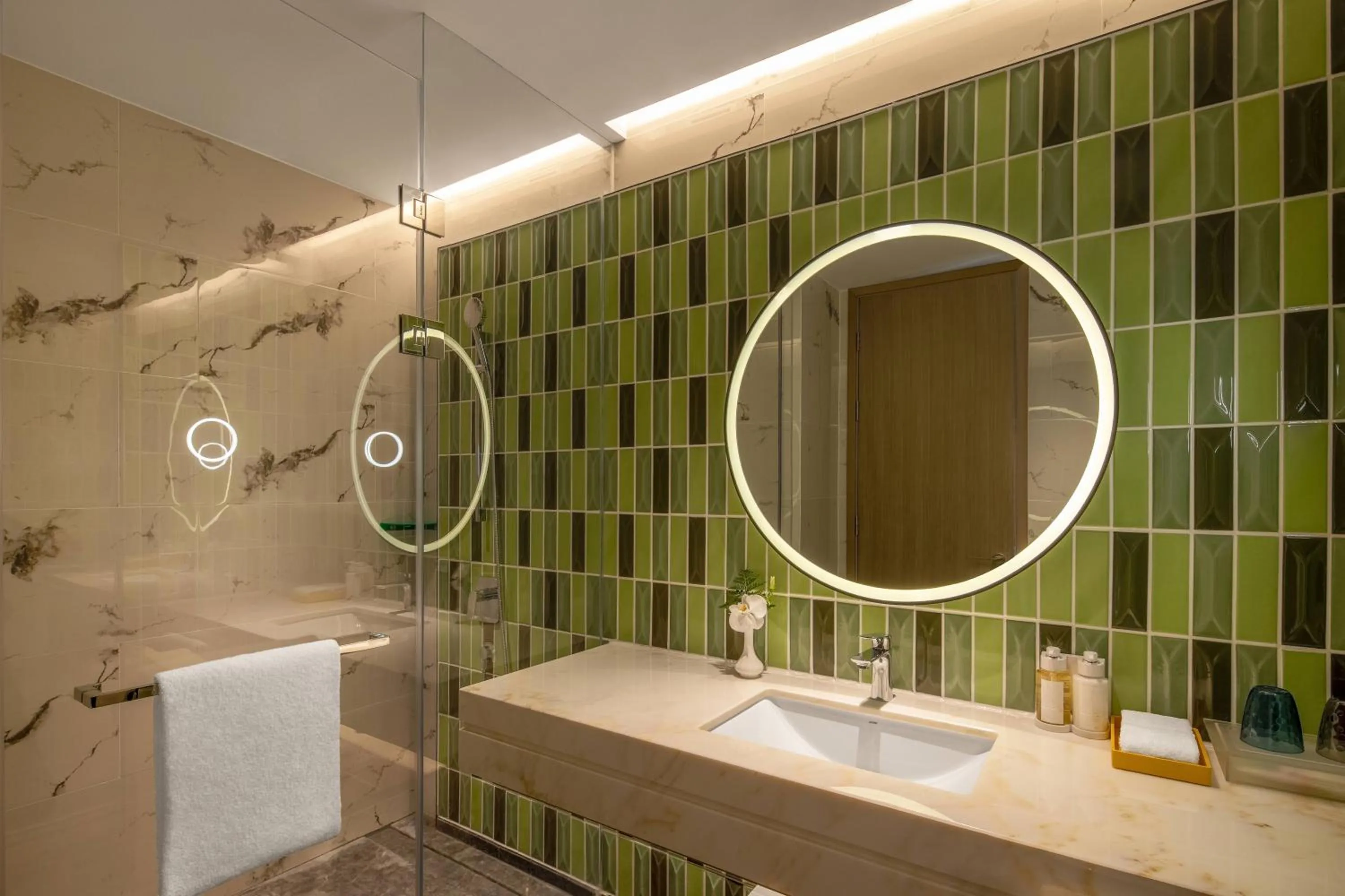 Toilet in Holiday Inn & Suites Qingdao Jinshui by IHG