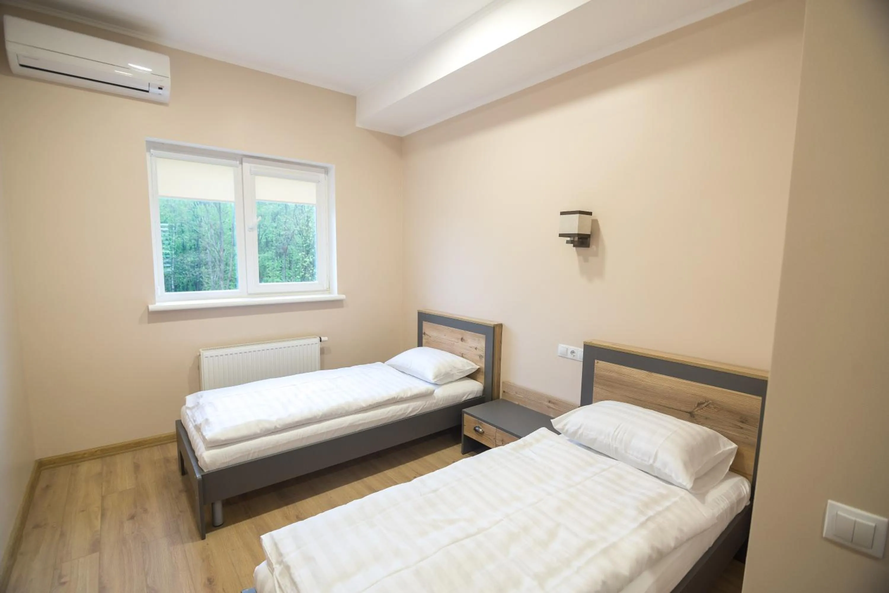 Bed in Pivdenniy