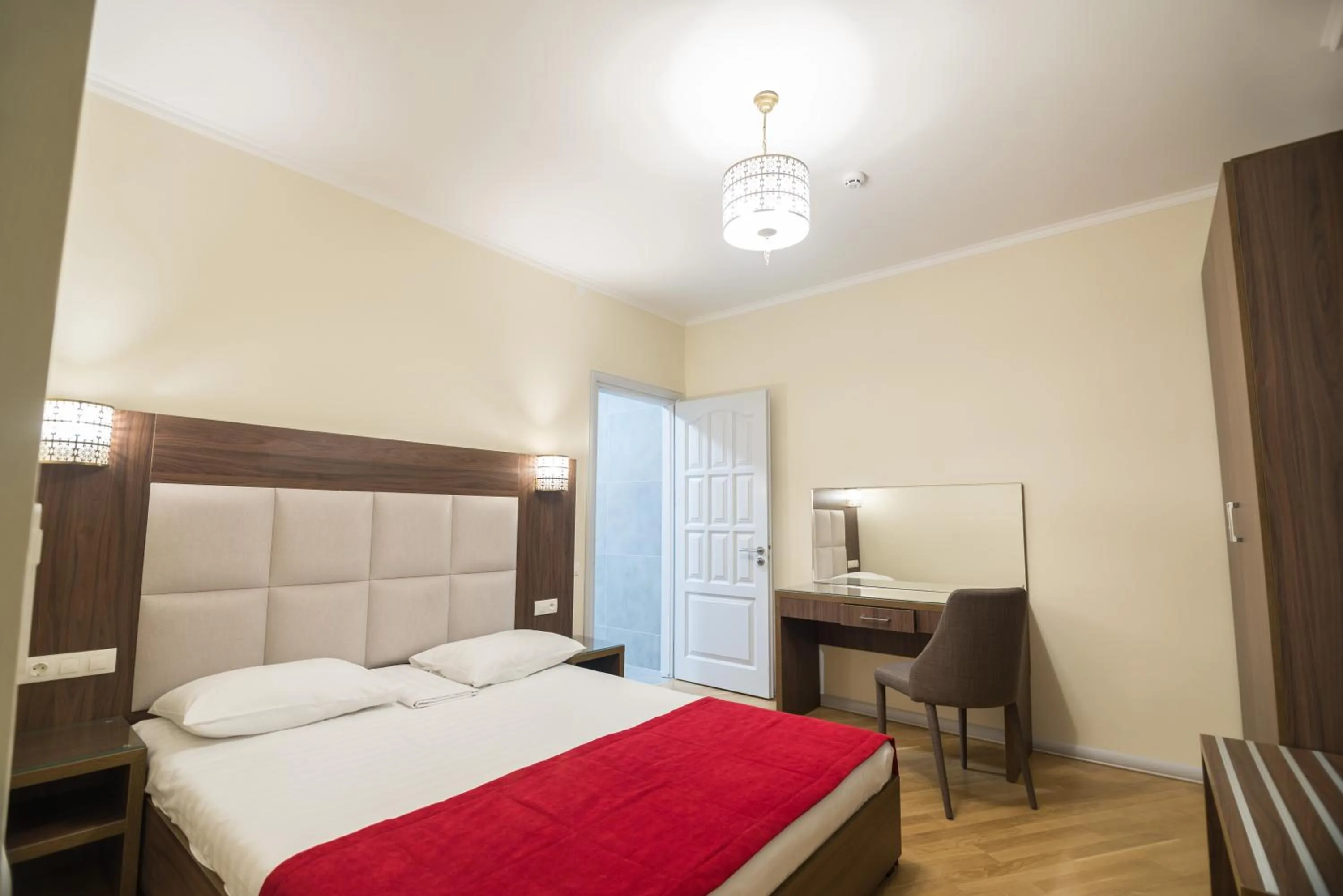 Bed in Pivdenniy