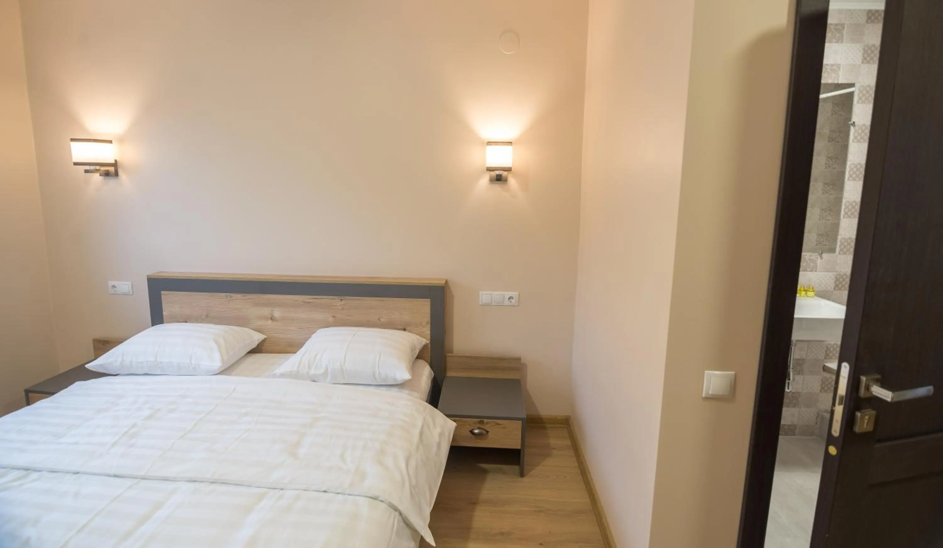 Bed in Pivdenniy