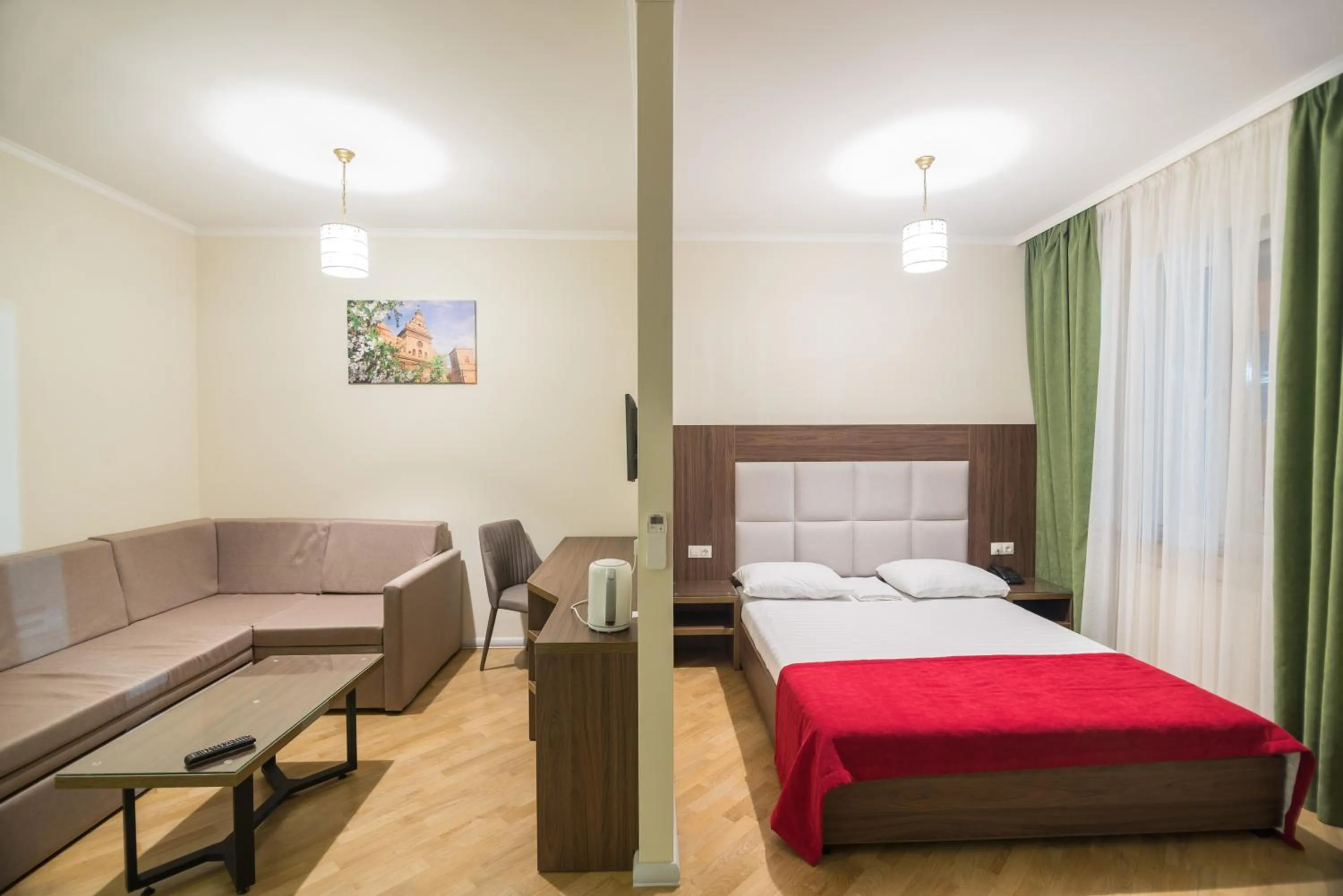 Bed in Pivdenniy