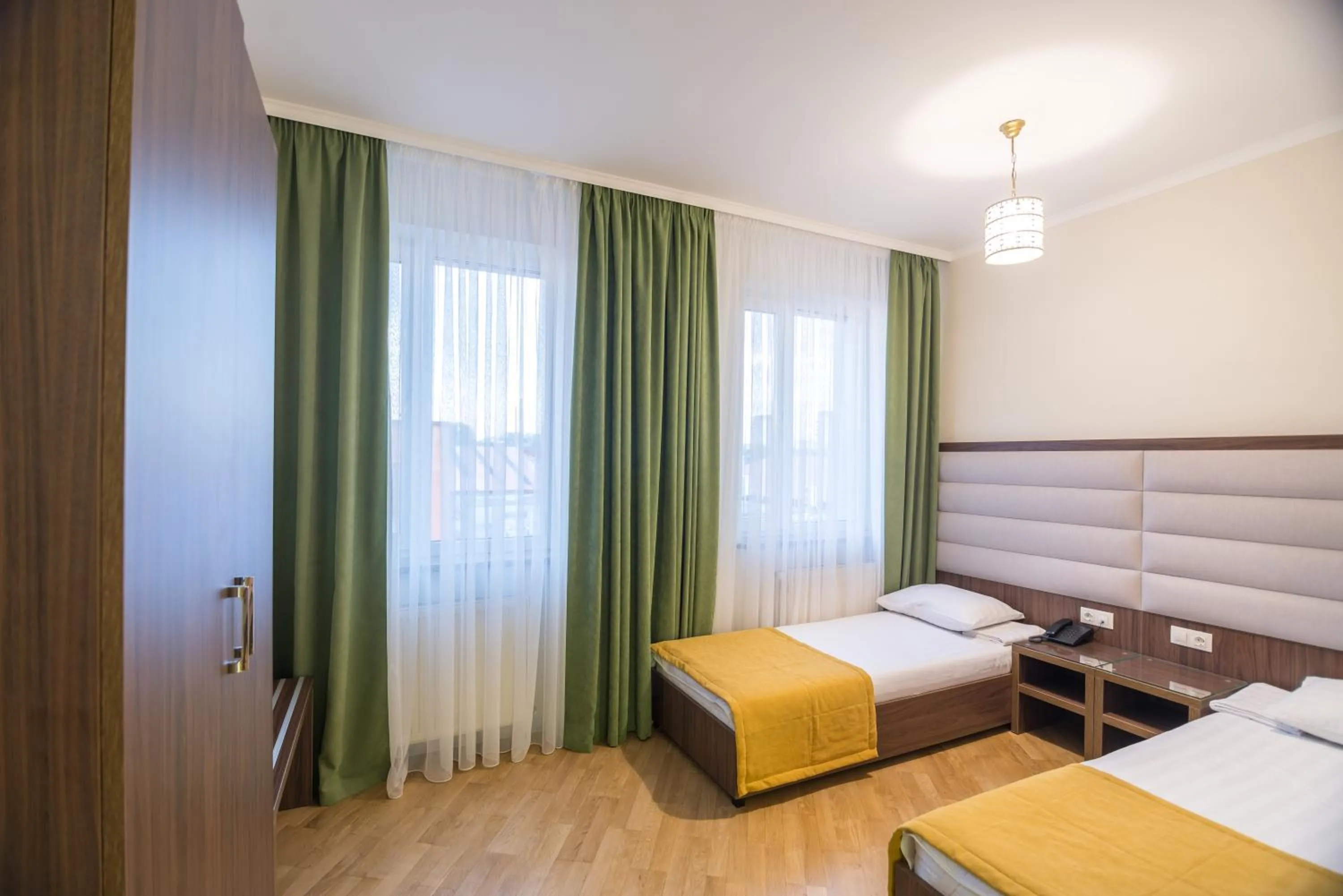 Bed in Pivdenniy