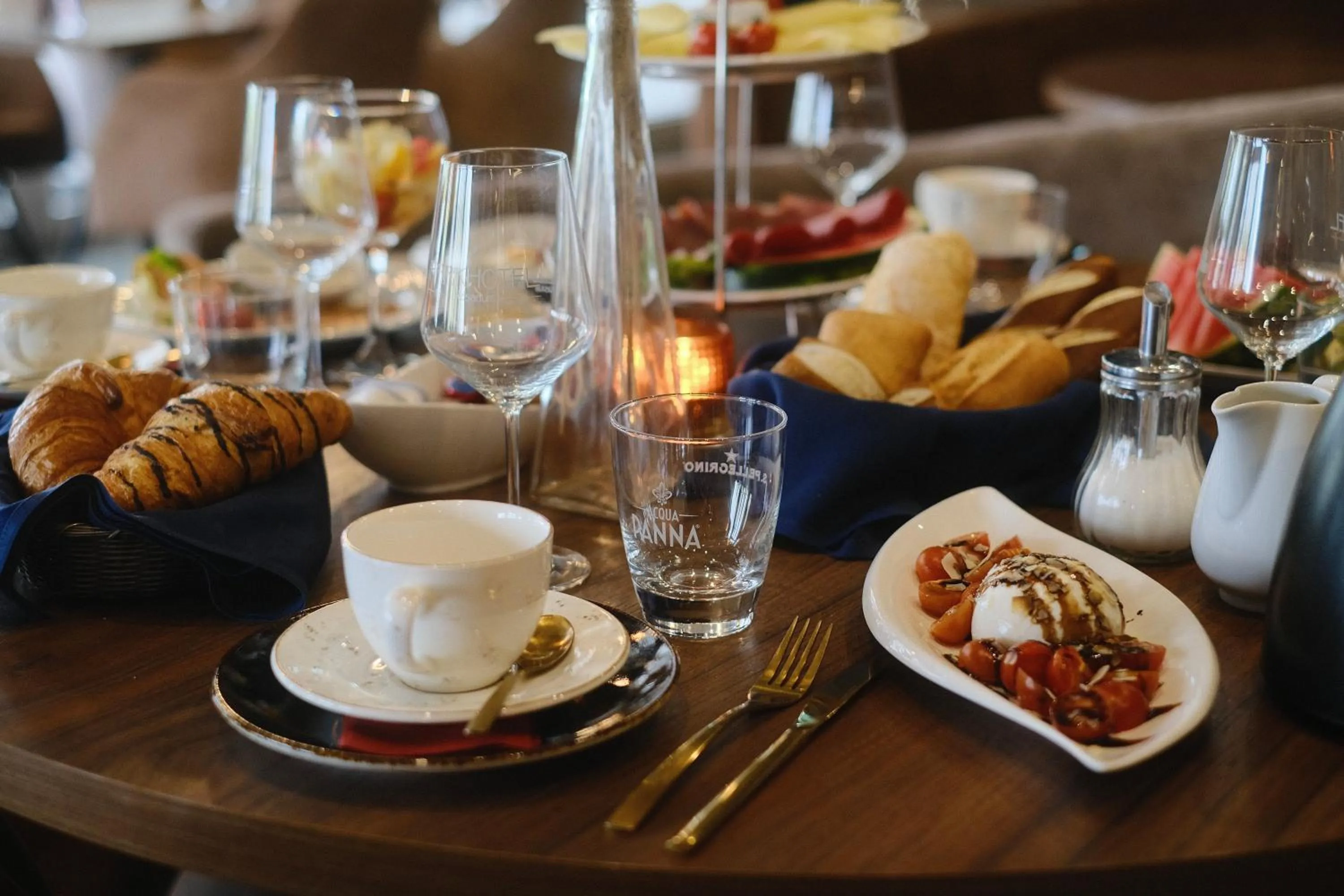 Food and drinks in PARKHOTEL - Rosarium