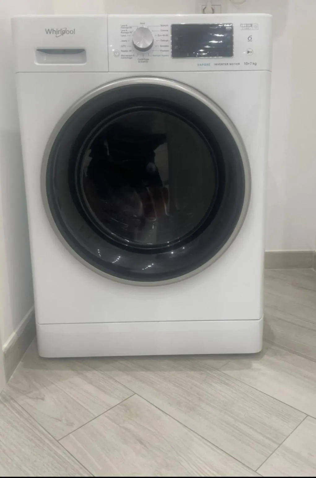 washing machine in Residenze Niguarda