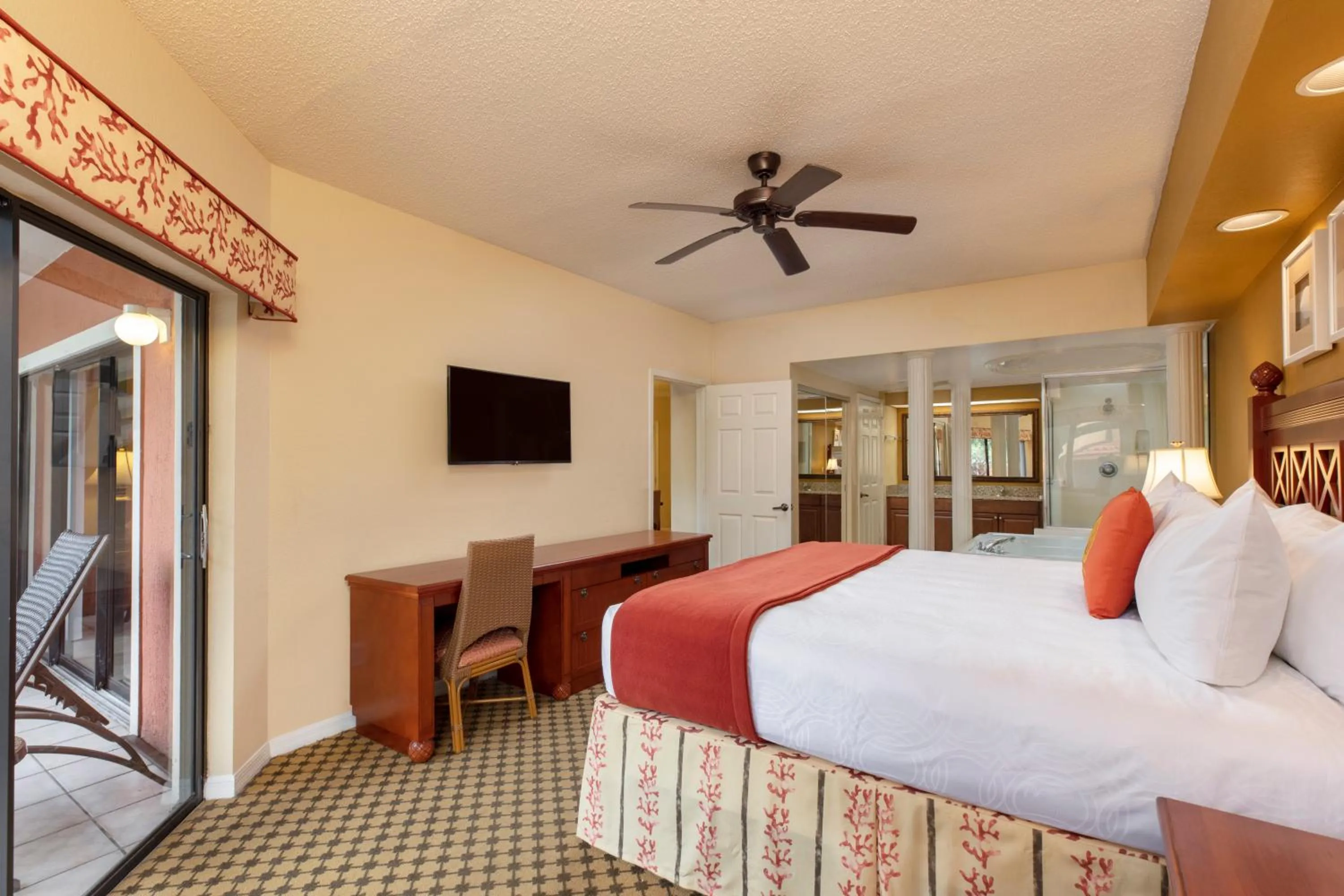 Bed in Westgate Lakes Resort and Spa
