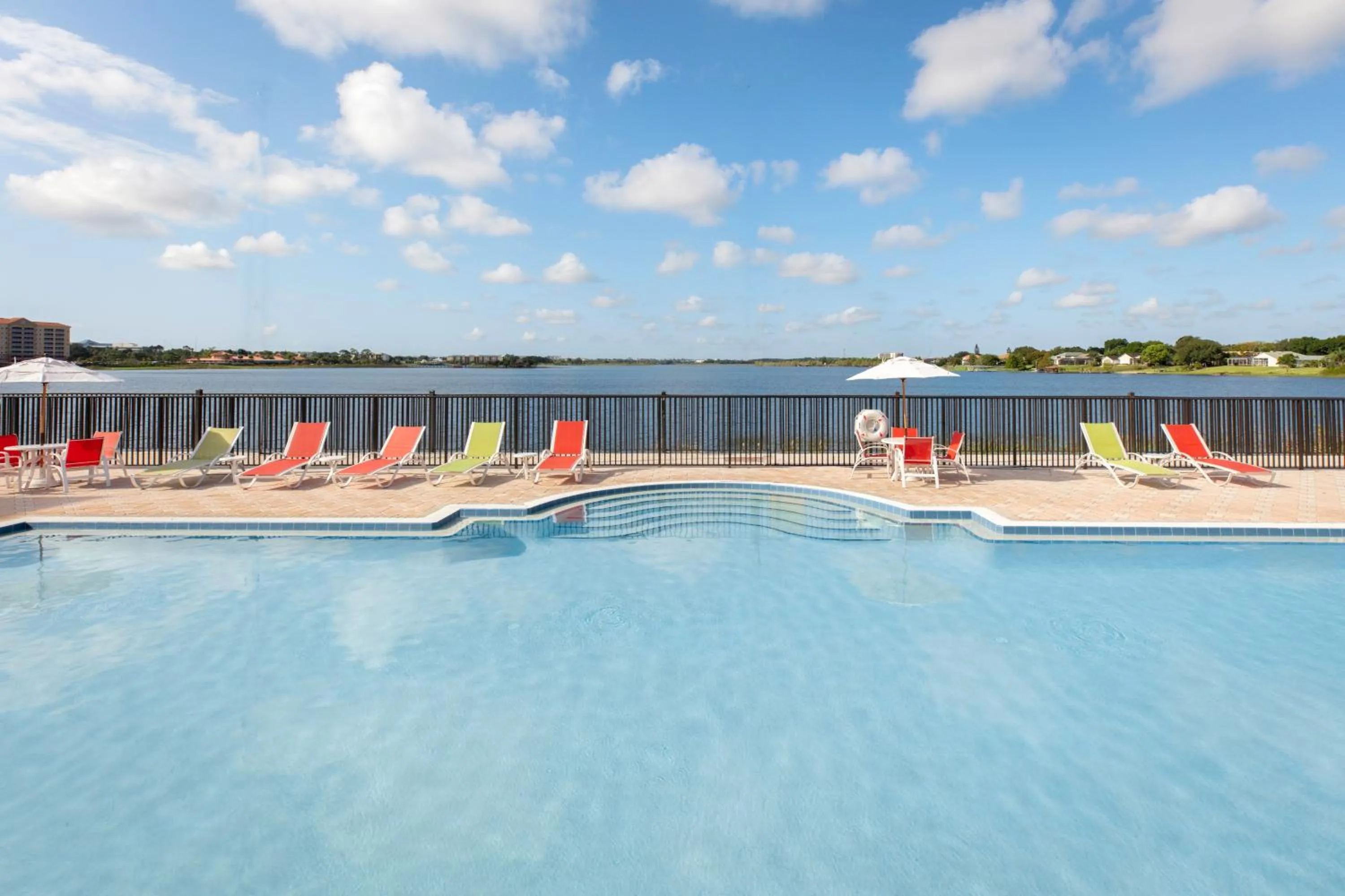 Swimming pool in Westgate Lakes Resort and Spa