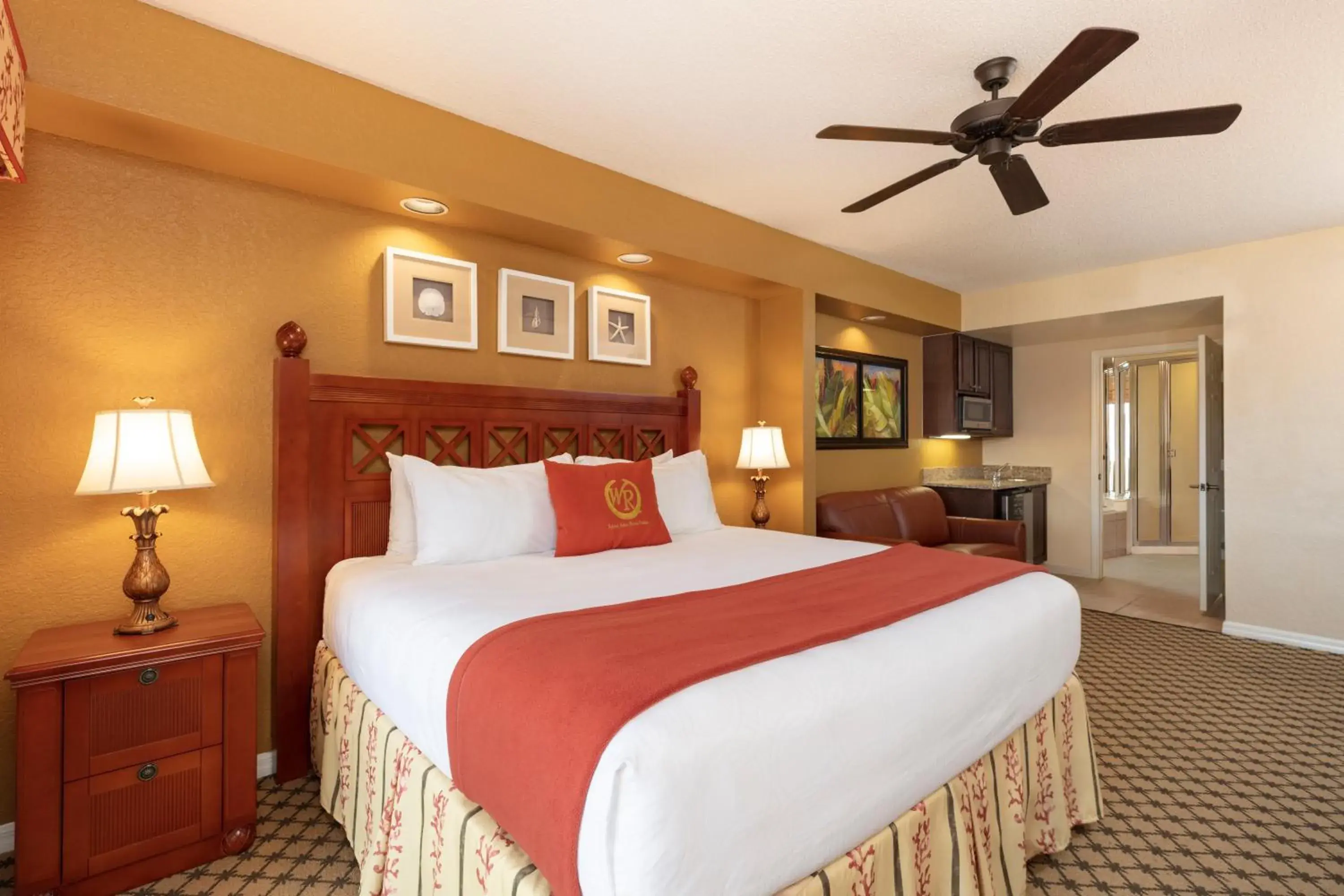 Bed in Westgate Lakes Resort and Spa Bed in Westgate Lakes Resort and Spa