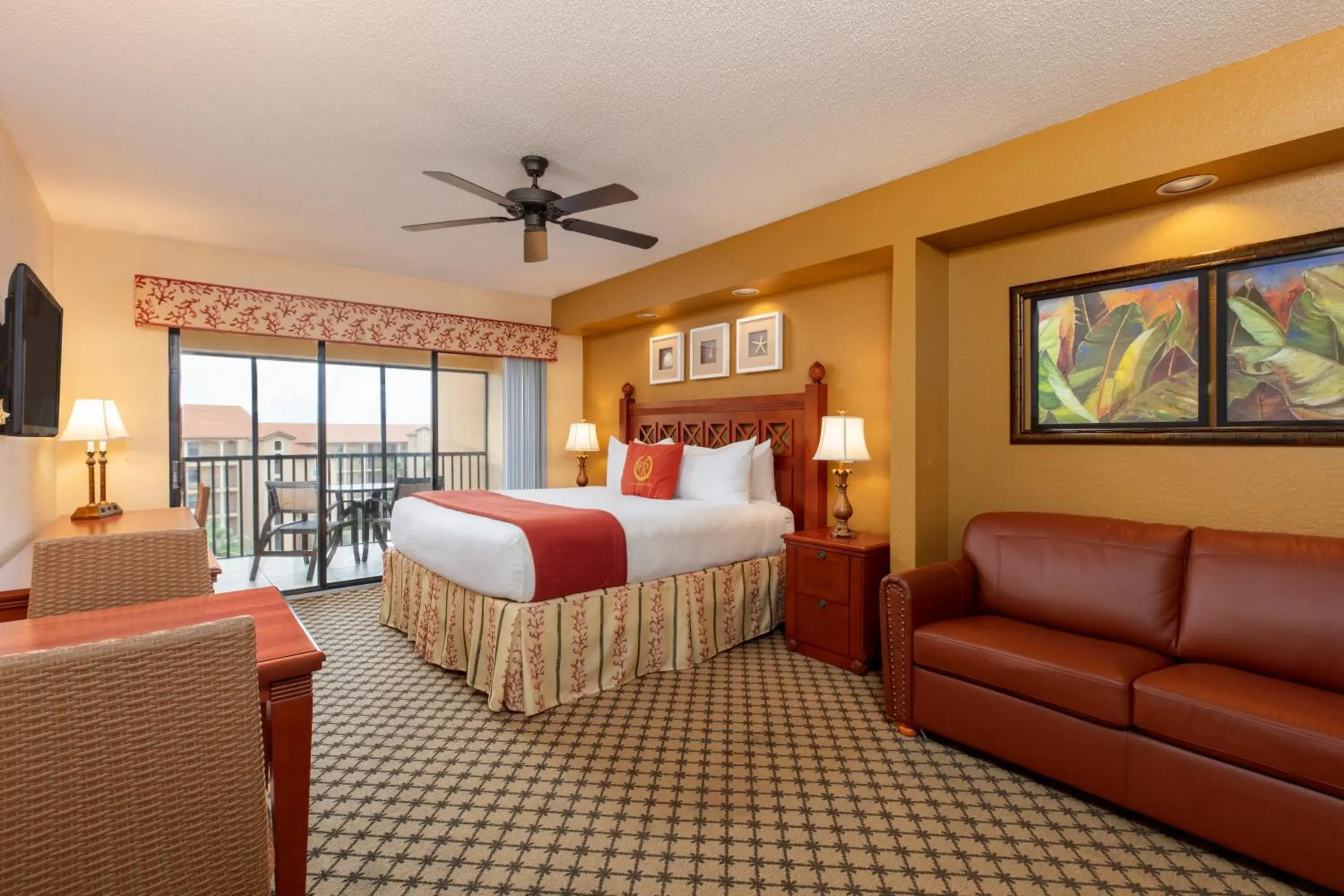 Seating area, Bed in Westgate Lakes Resort and Spa Seating area, Bed in Westgate Lakes Resort and Spa