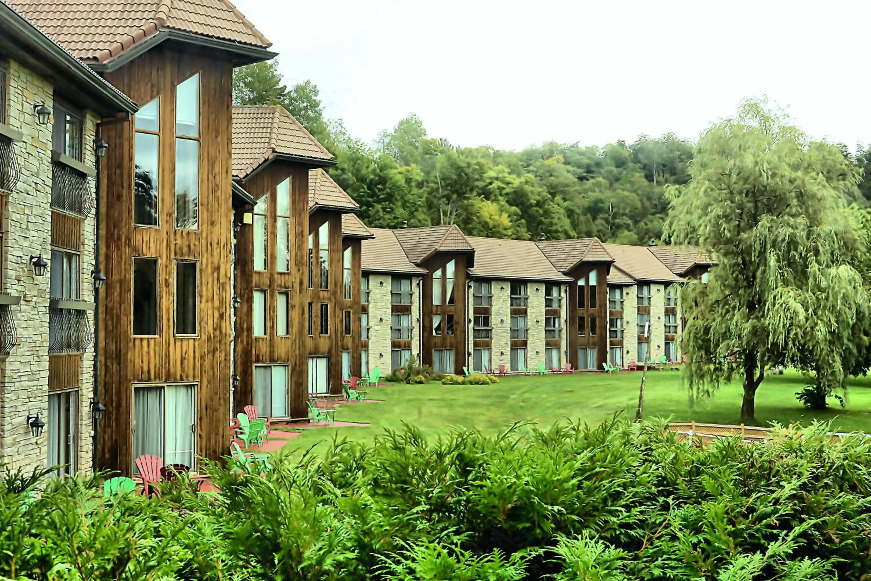 Property building in Hôtel et Centre de Villégiature Lac Carling