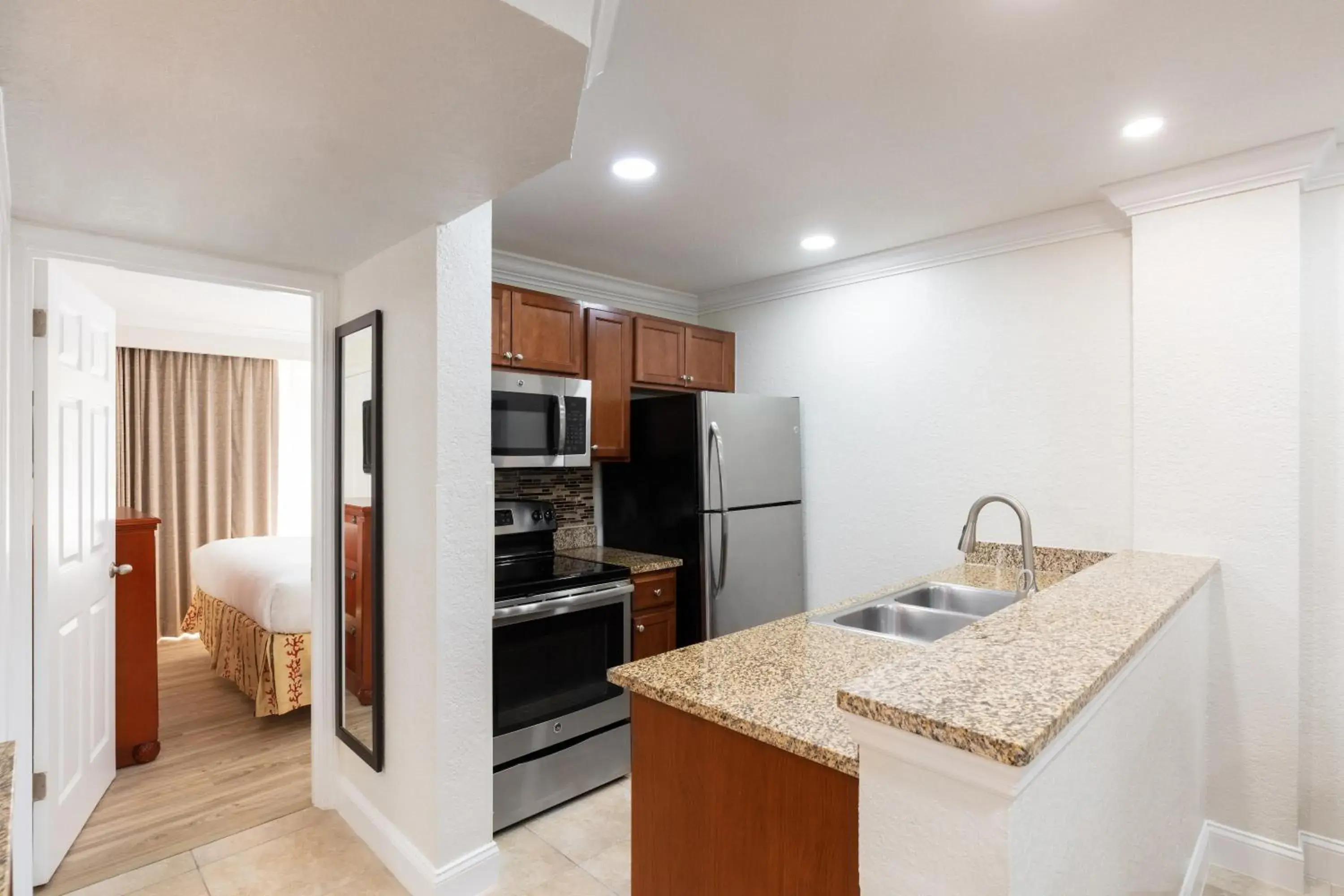 Kitchen or kitchenette, Bed in Westgate Blue Tree Resort Kitchen or kitchenette, Bed in Westgate Blue Tree Resort