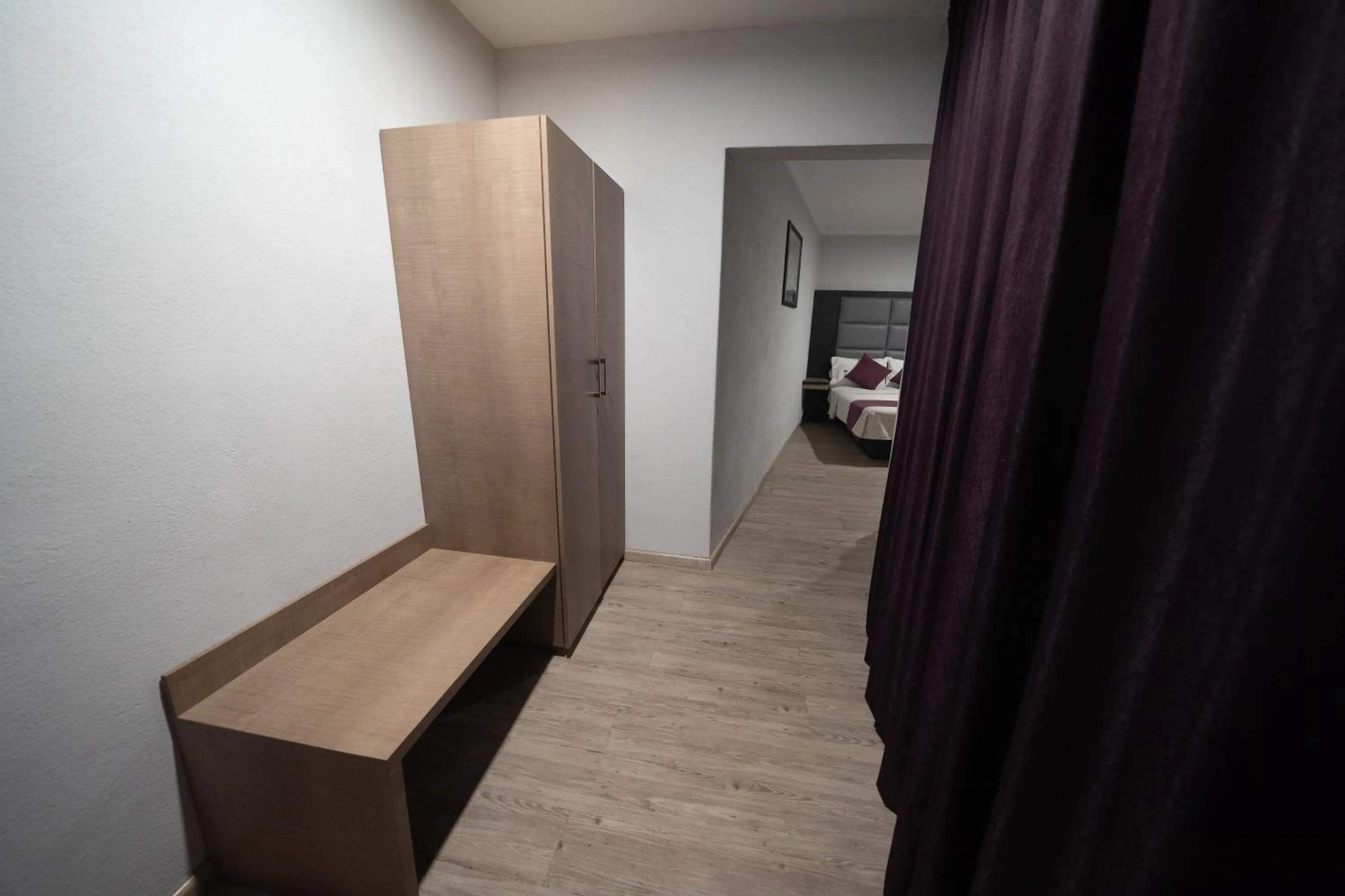 Photo of the whole room in Hotel Monaco