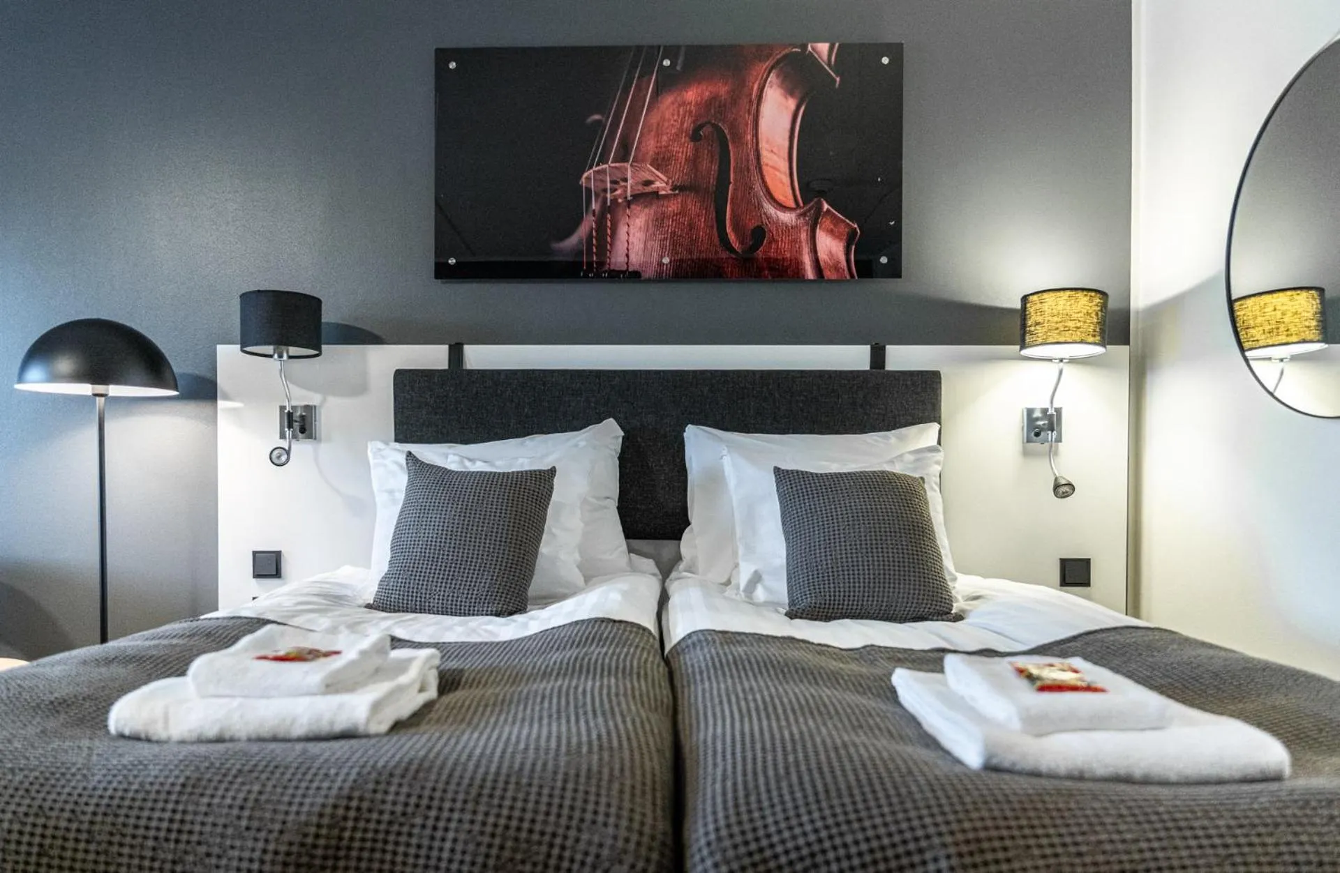 Bed in Hotelli Sointu by UHANDA