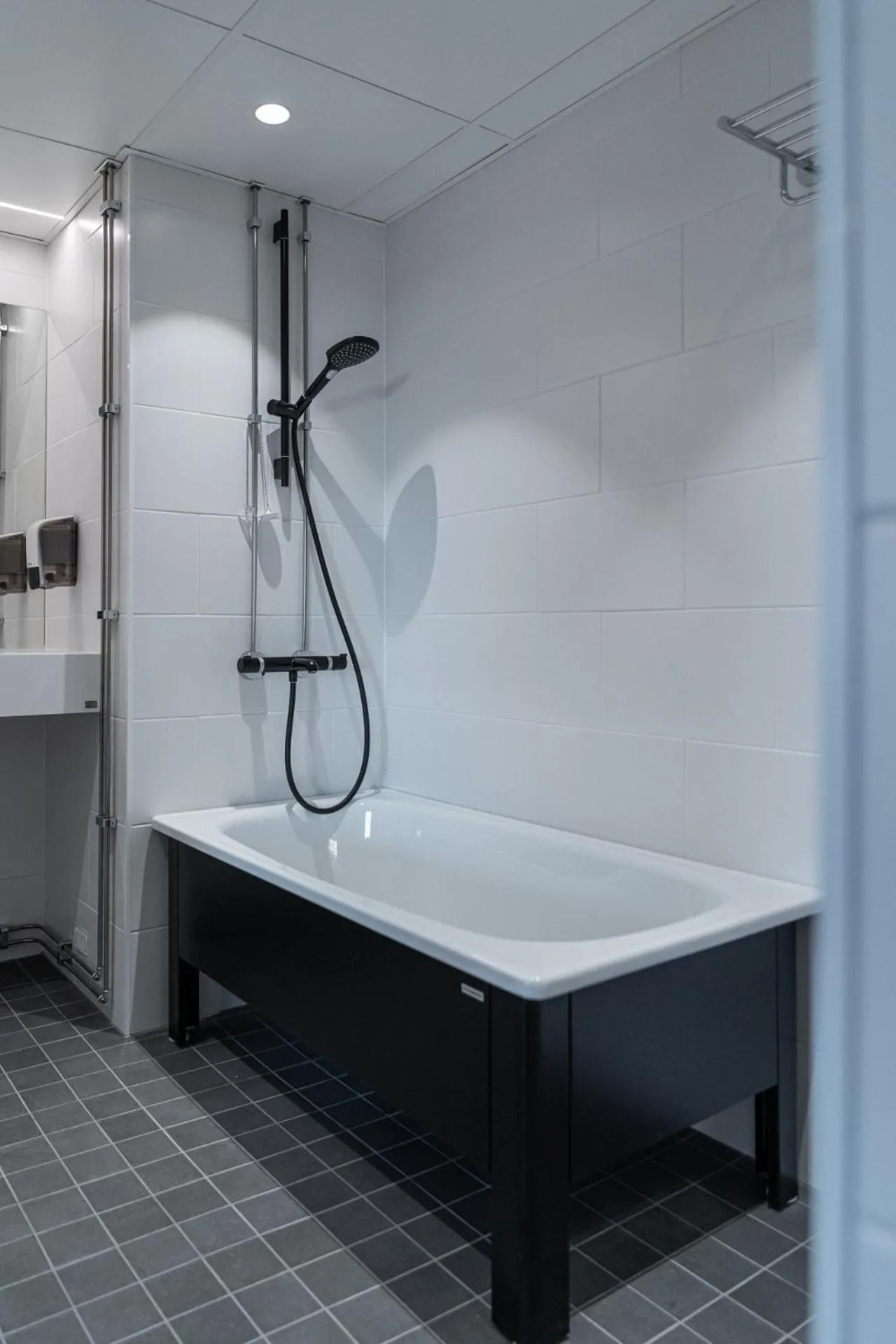 Bathroom in Hotelli Sointu by UHANDA