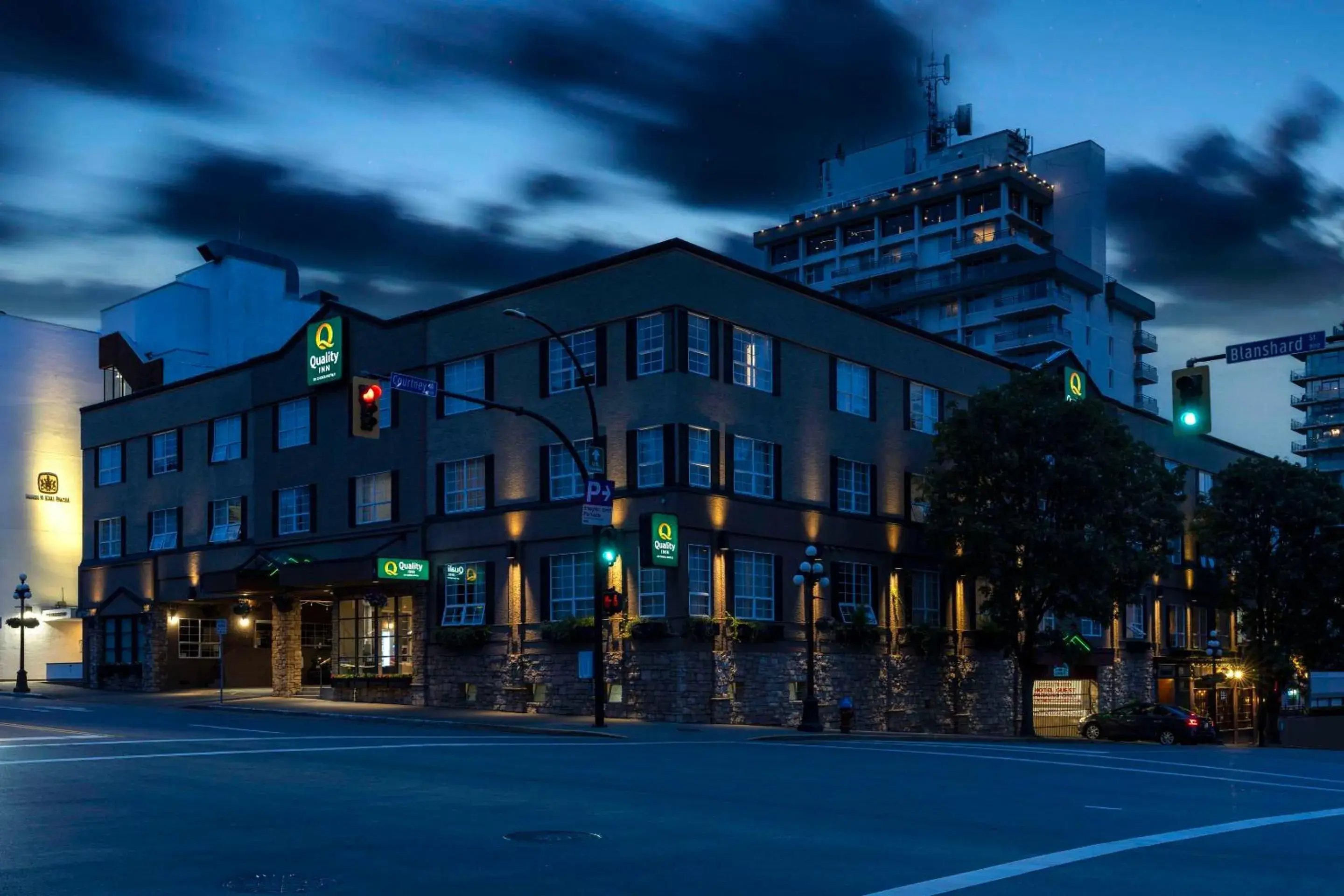 Property building in Quality Inn Downtown Inner Harbour Property building in Quality Inn Downtown Inner Harbour