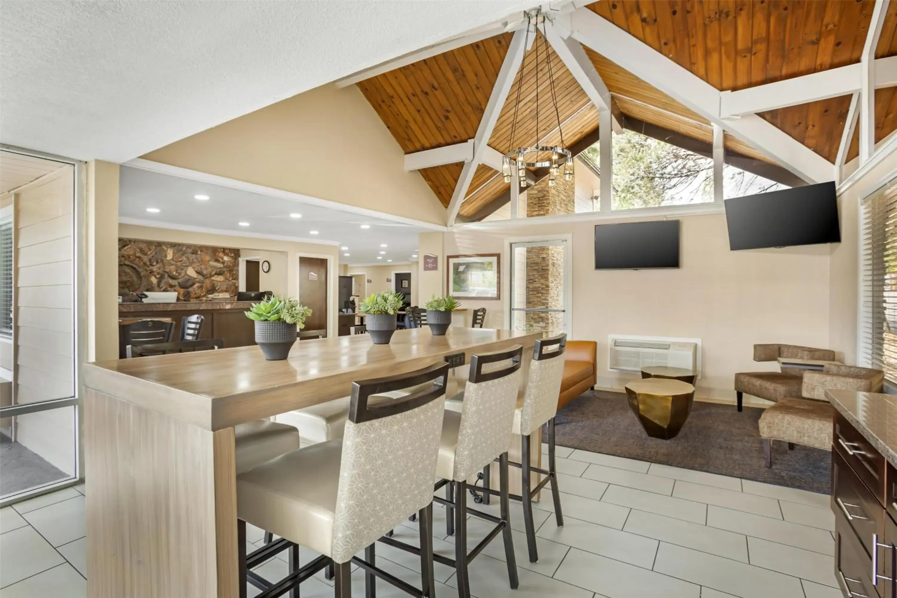 Lobby or reception in Best Western Gold Country Inn Lobby or reception in Best Western Gold Country Inn