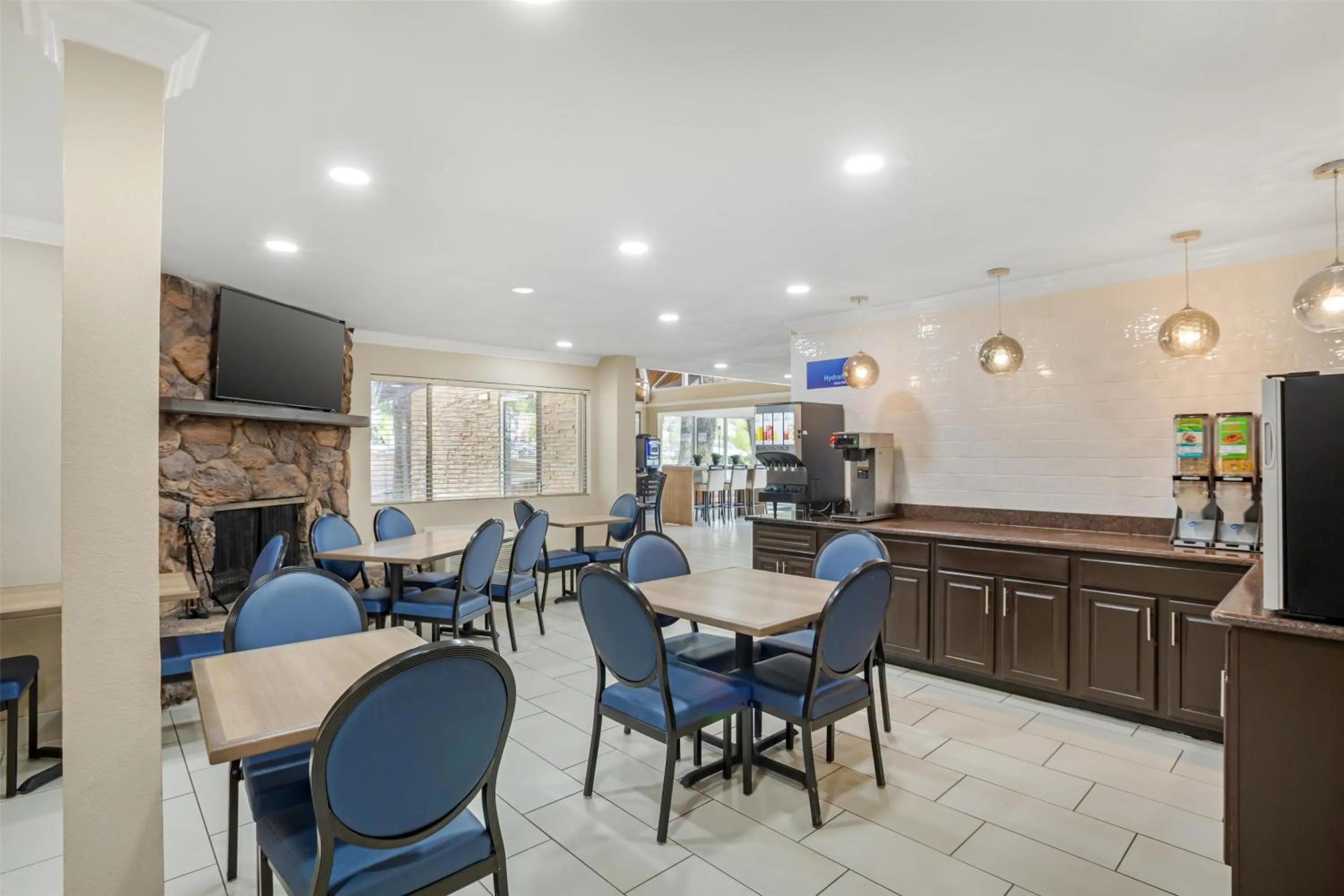 Breakfast in Best Western Gold Country Inn