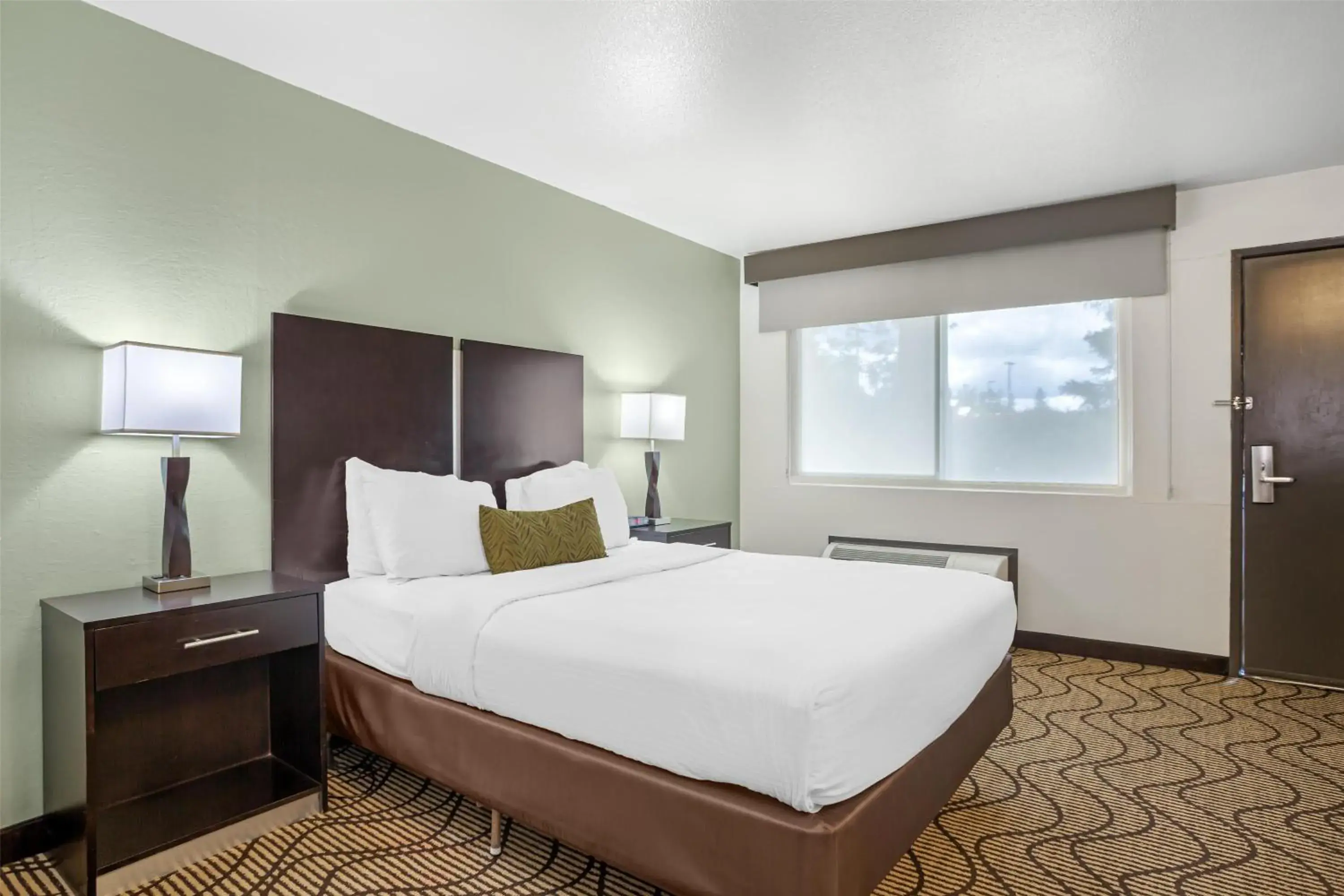 Queen Room - Non-Smoking in Best Western Gold Country Inn Queen Room - Non-Smoking in Best Western Gold Country Inn