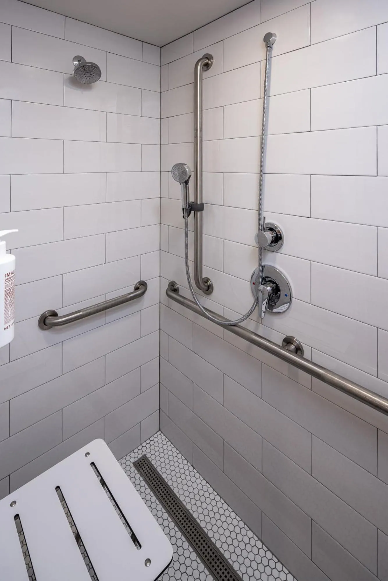 Bathroom in The Wren