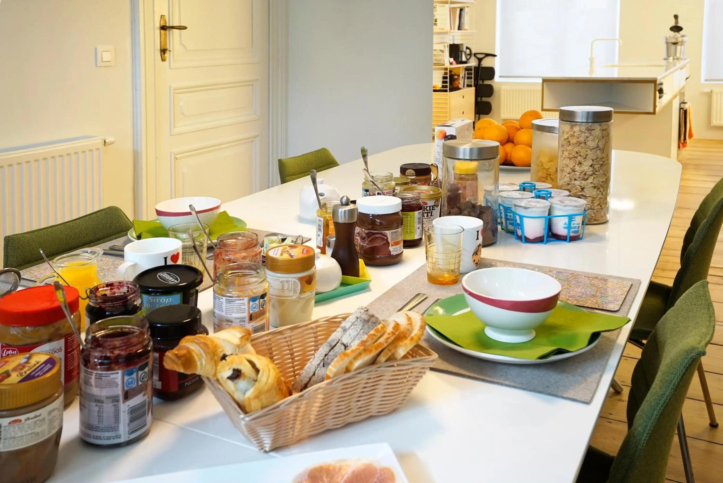 Continental breakfast in B&B Home & the City