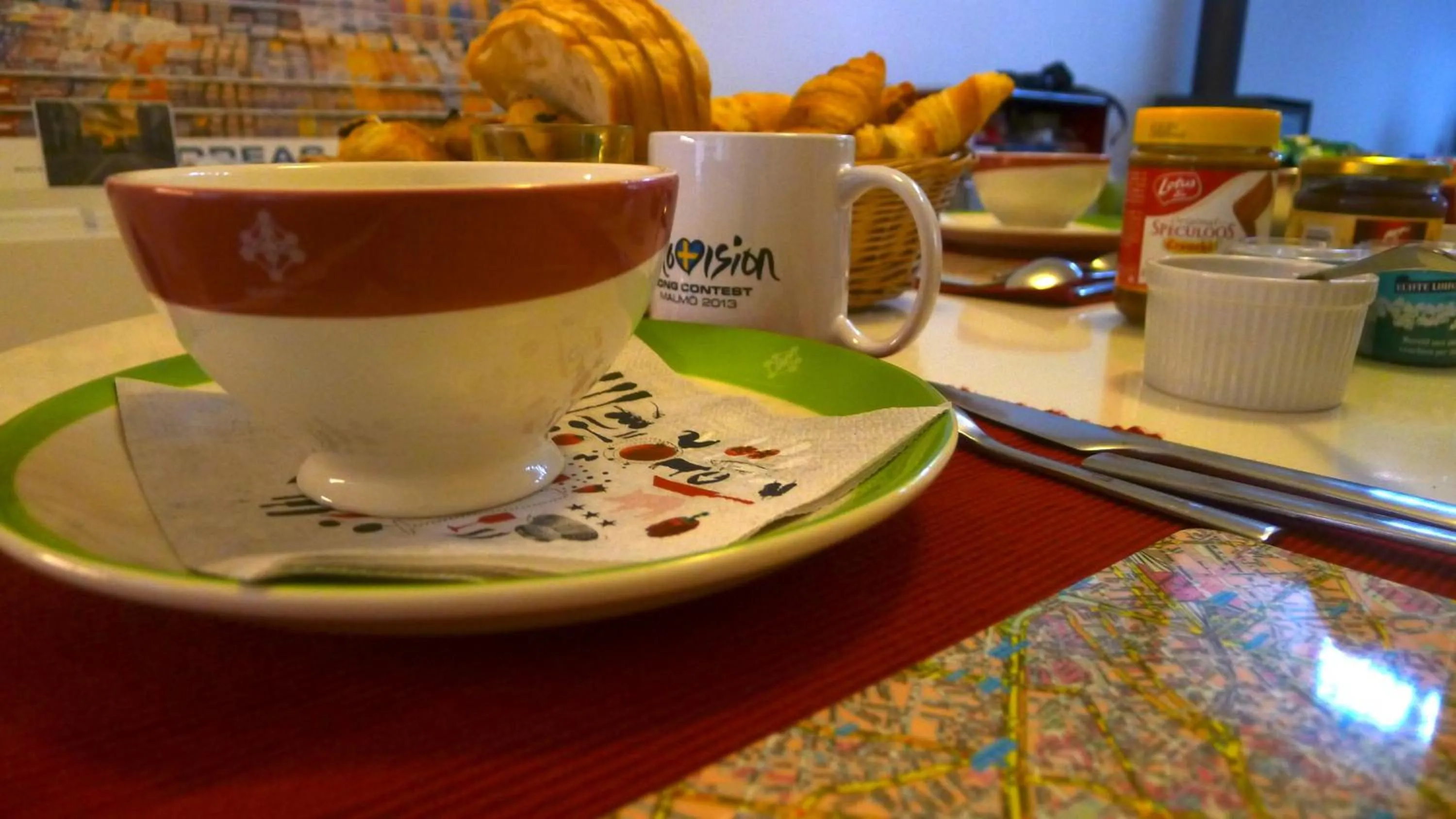 Food and drinks in B&B Home & the City