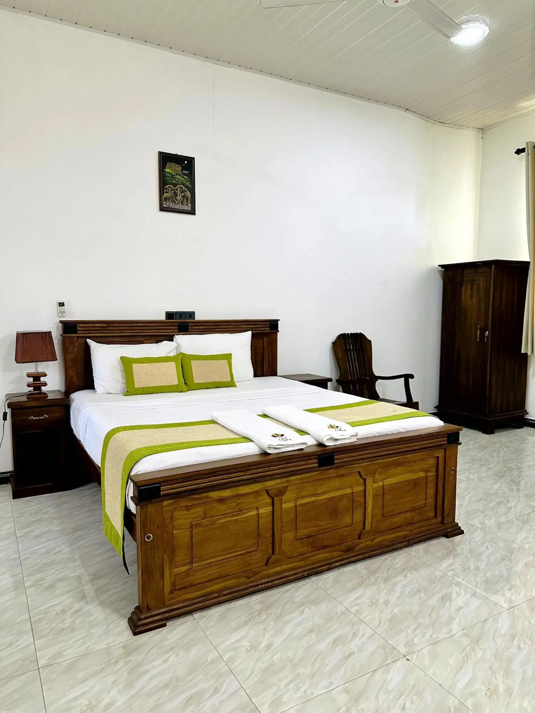 Deluxe Double Room in L S Lanka Boutique Hotel Deluxe Double Room in L S Lanka Boutique Hotel
