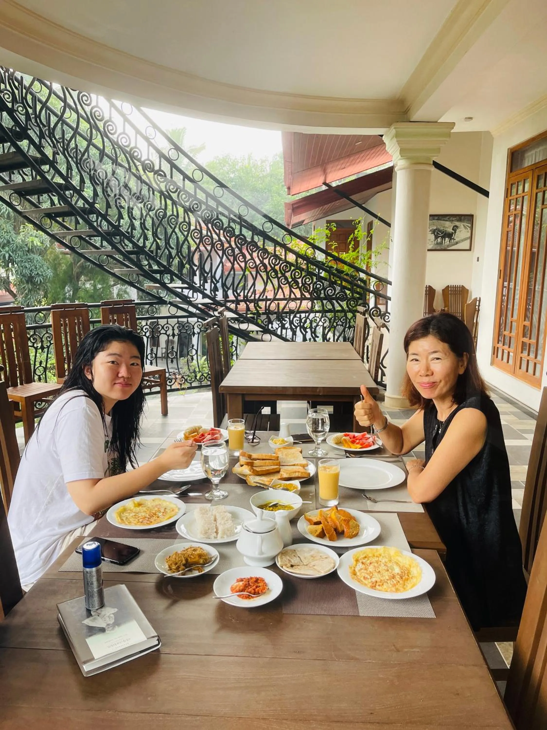 Restaurant/places to eat in L S Lanka Hotel Dambulla