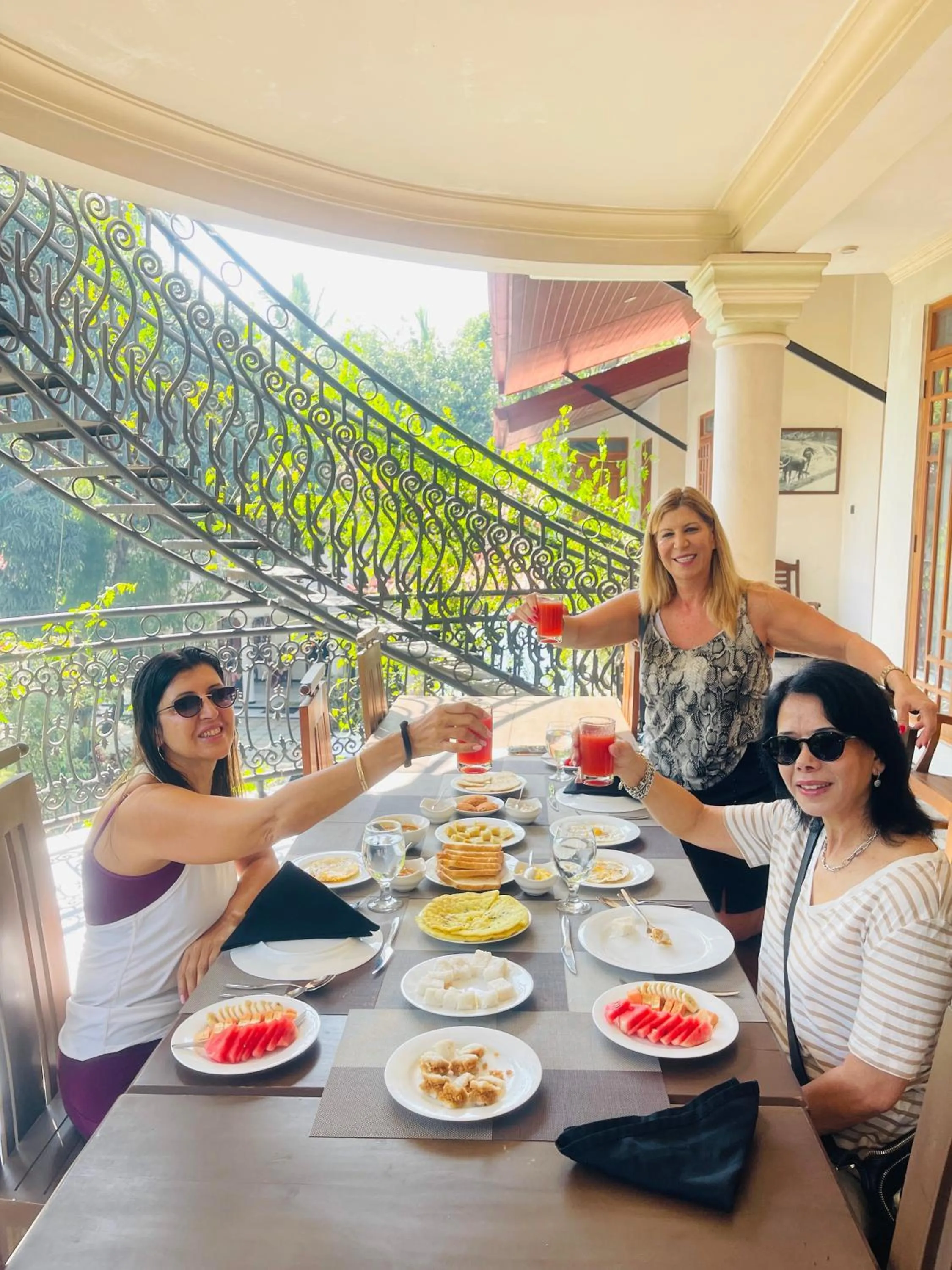 L S Lanka Hotel Dambulla