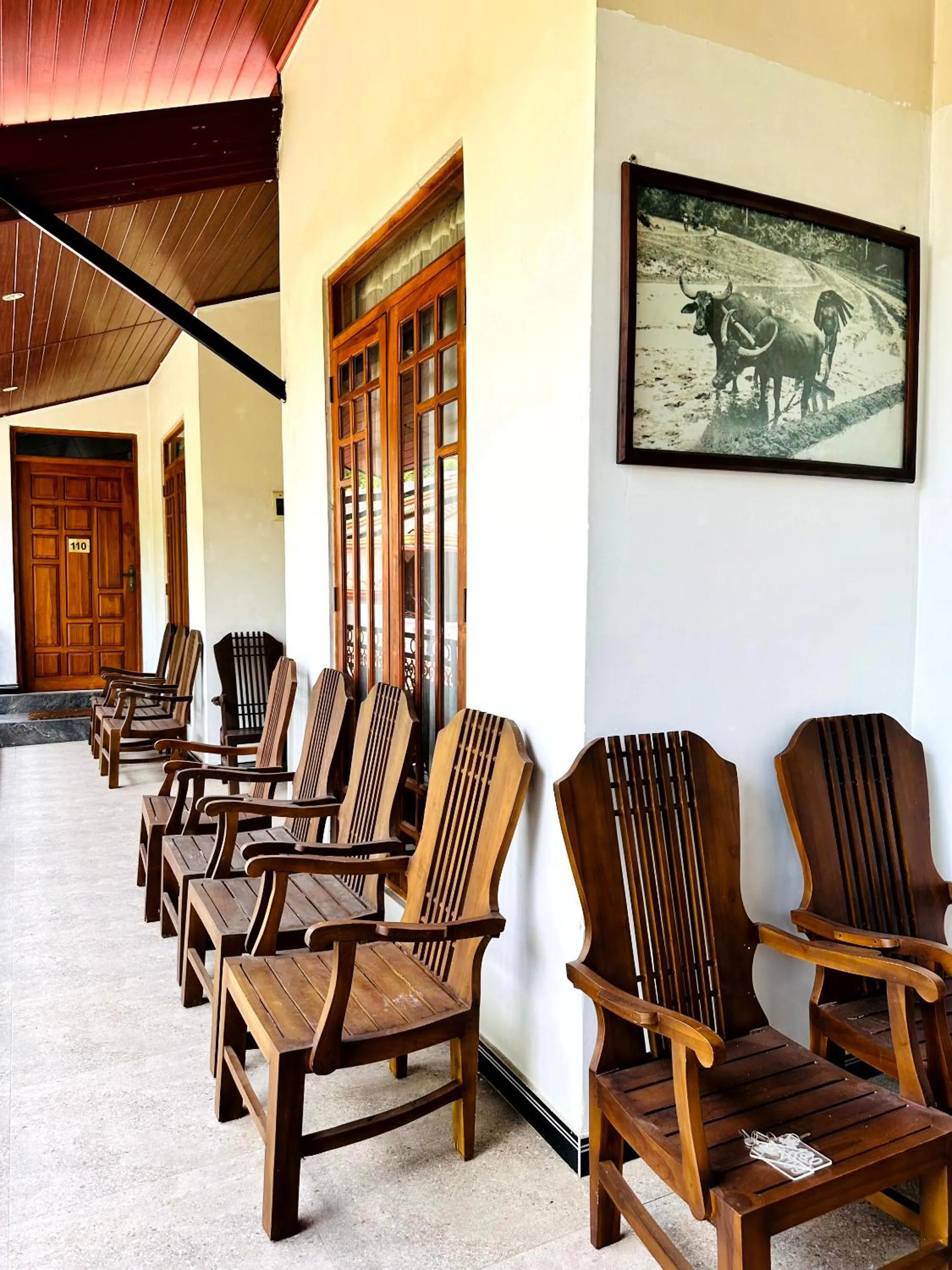 L S Lanka Hotel Dambulla