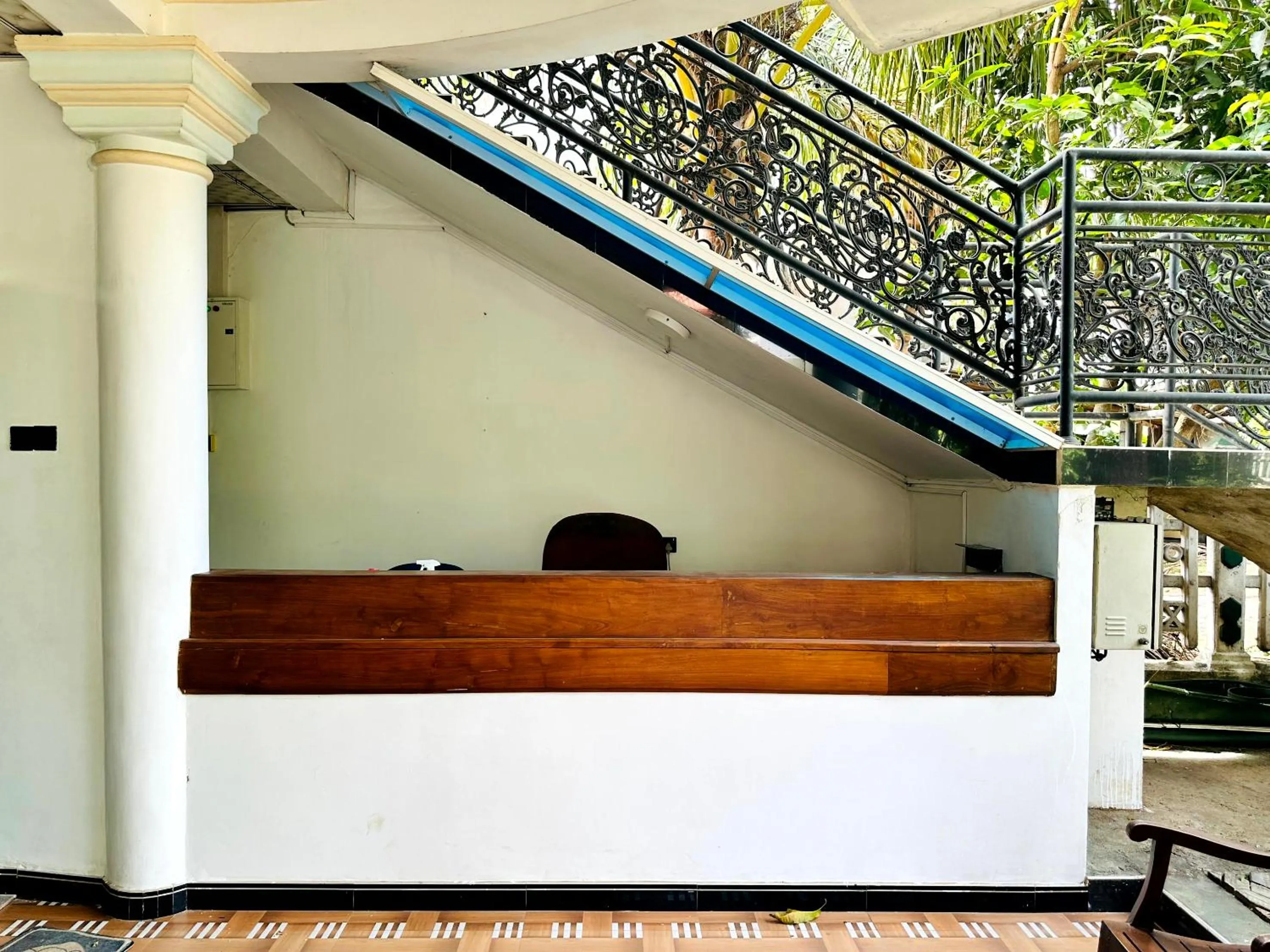 L S Lanka Hotel Dambulla