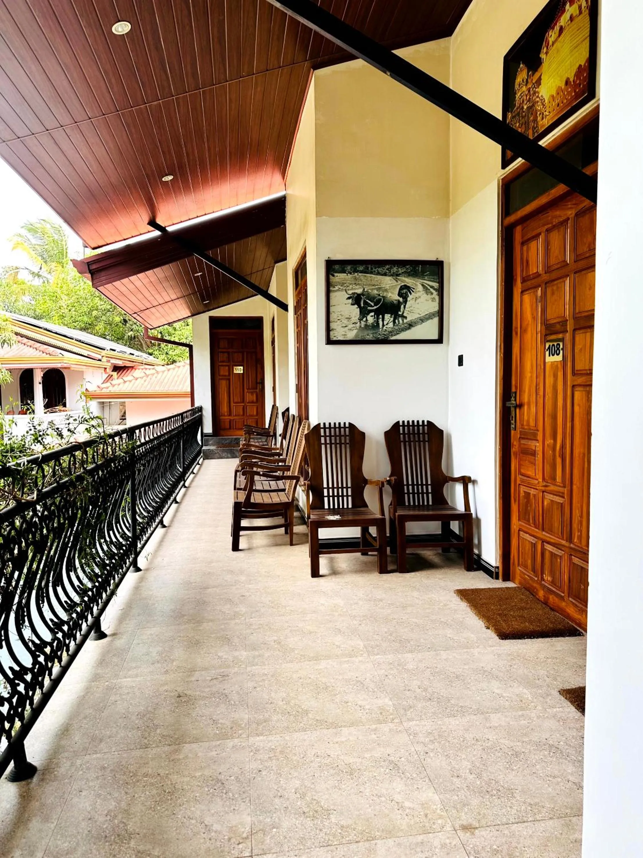 L S Lanka Hotel Dambulla