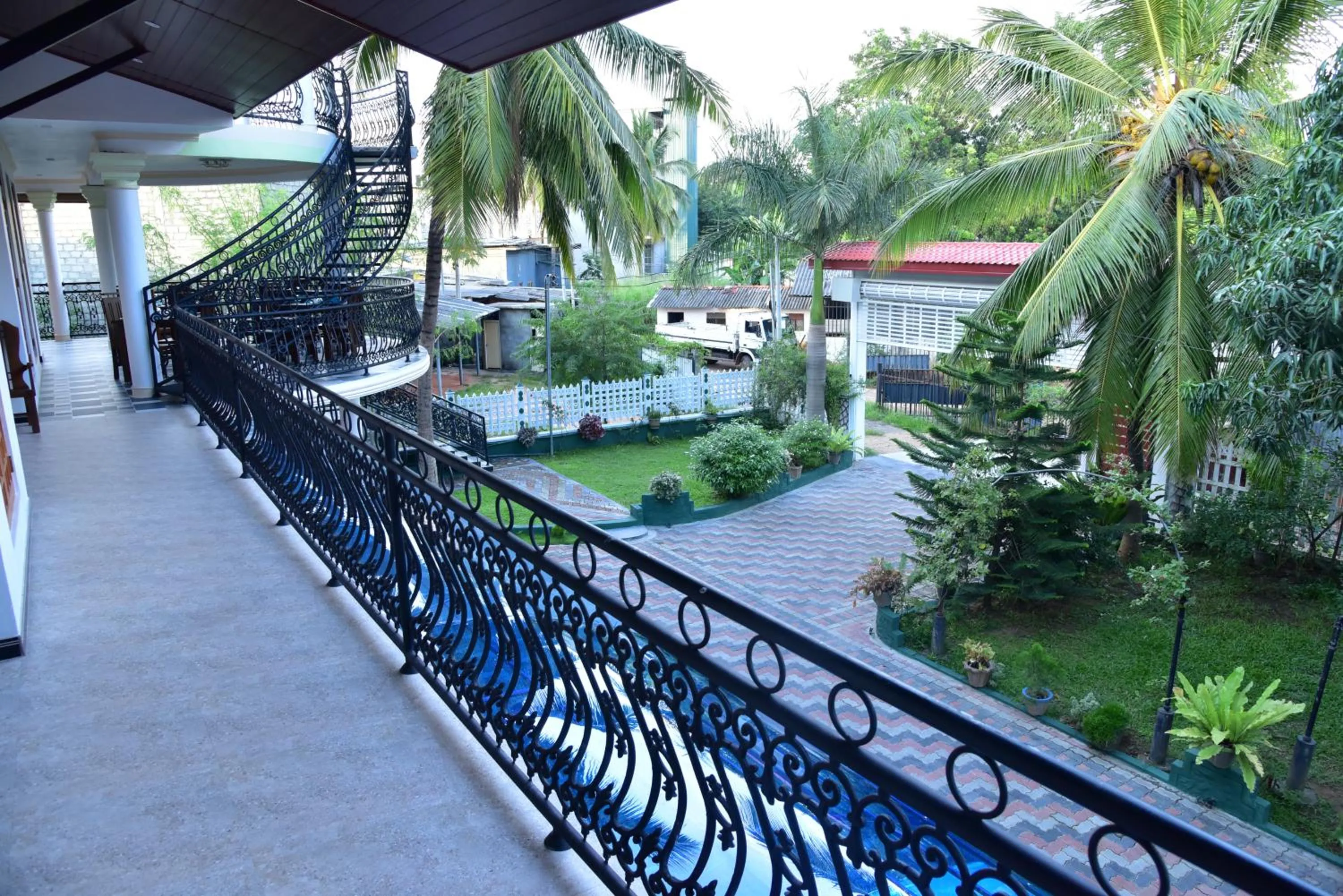 Balcony/Terrace in L S Lanka Hotel Dambulla