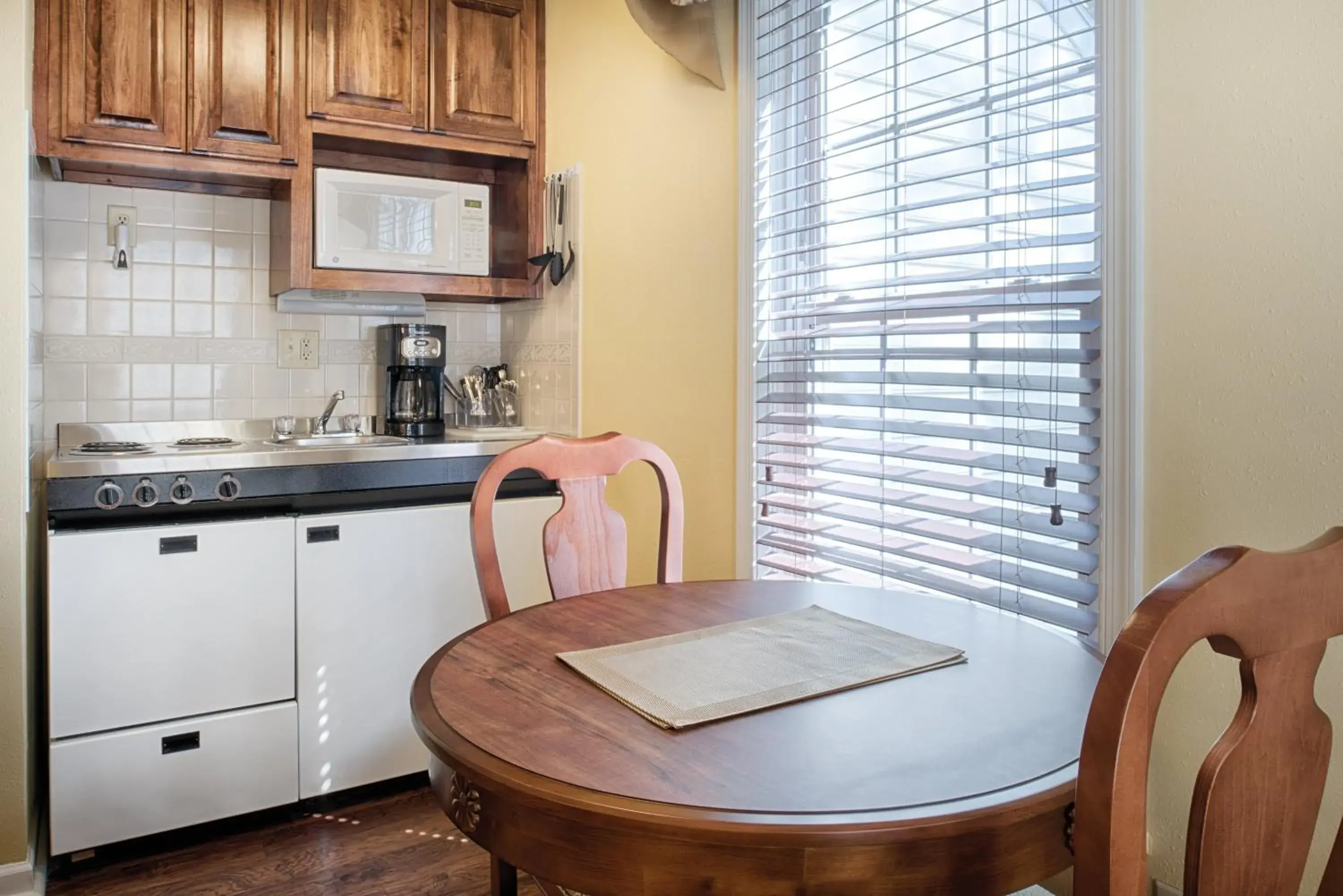 Food and drinks, Kitchen/Kitchenette in Club Wyndham Patriots Place