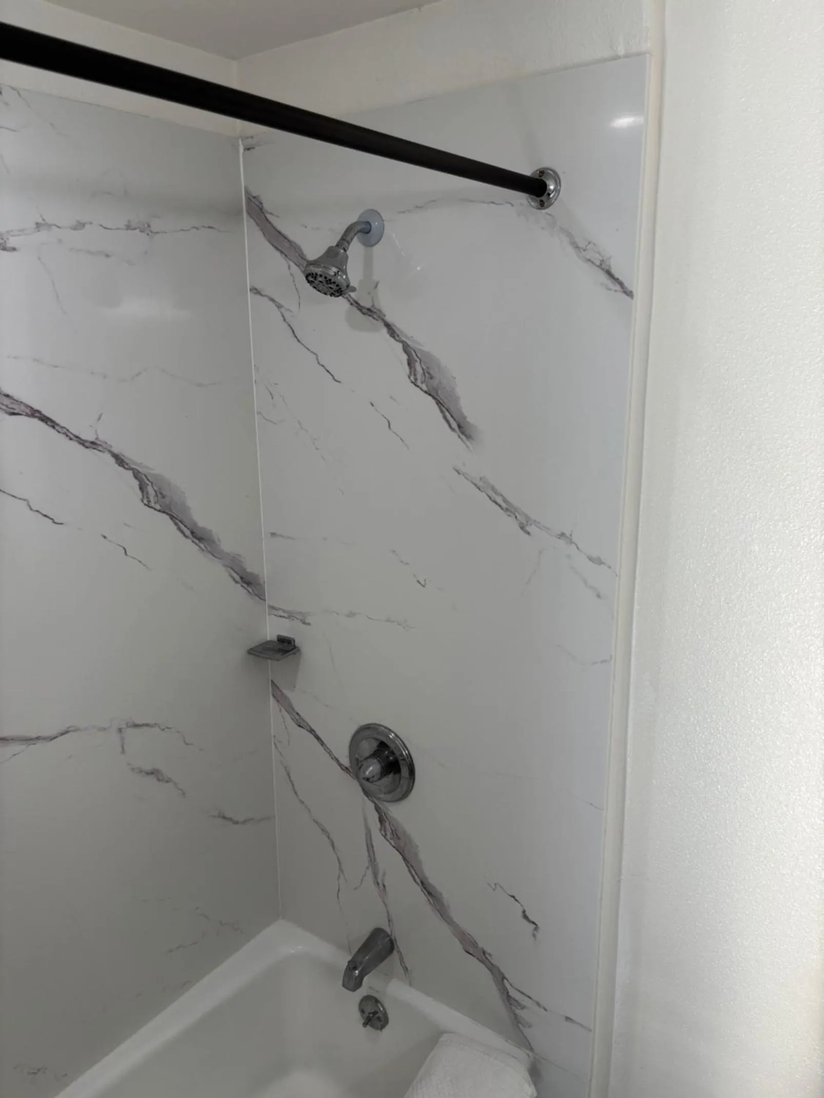 Bathroom in The Monterey Fireplace Inn