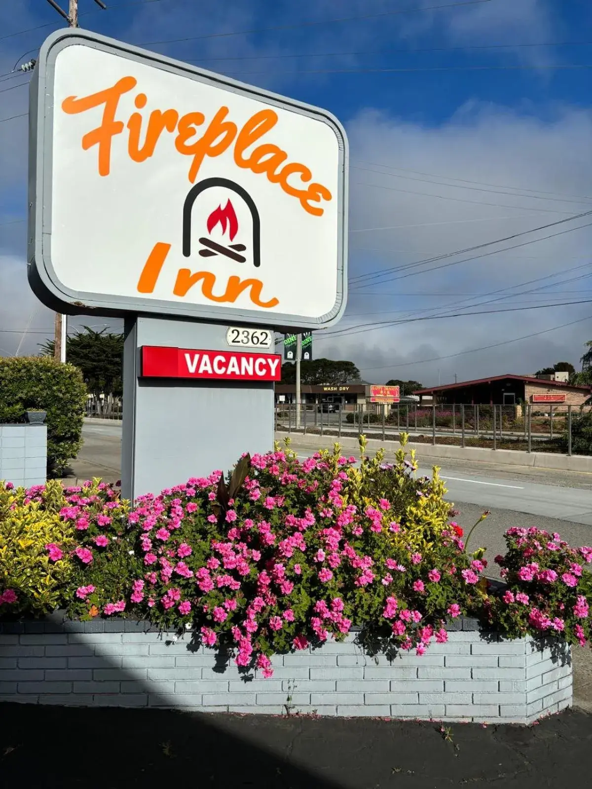 Logo/Certificate/Sign in The Monterey Fireplace Inn