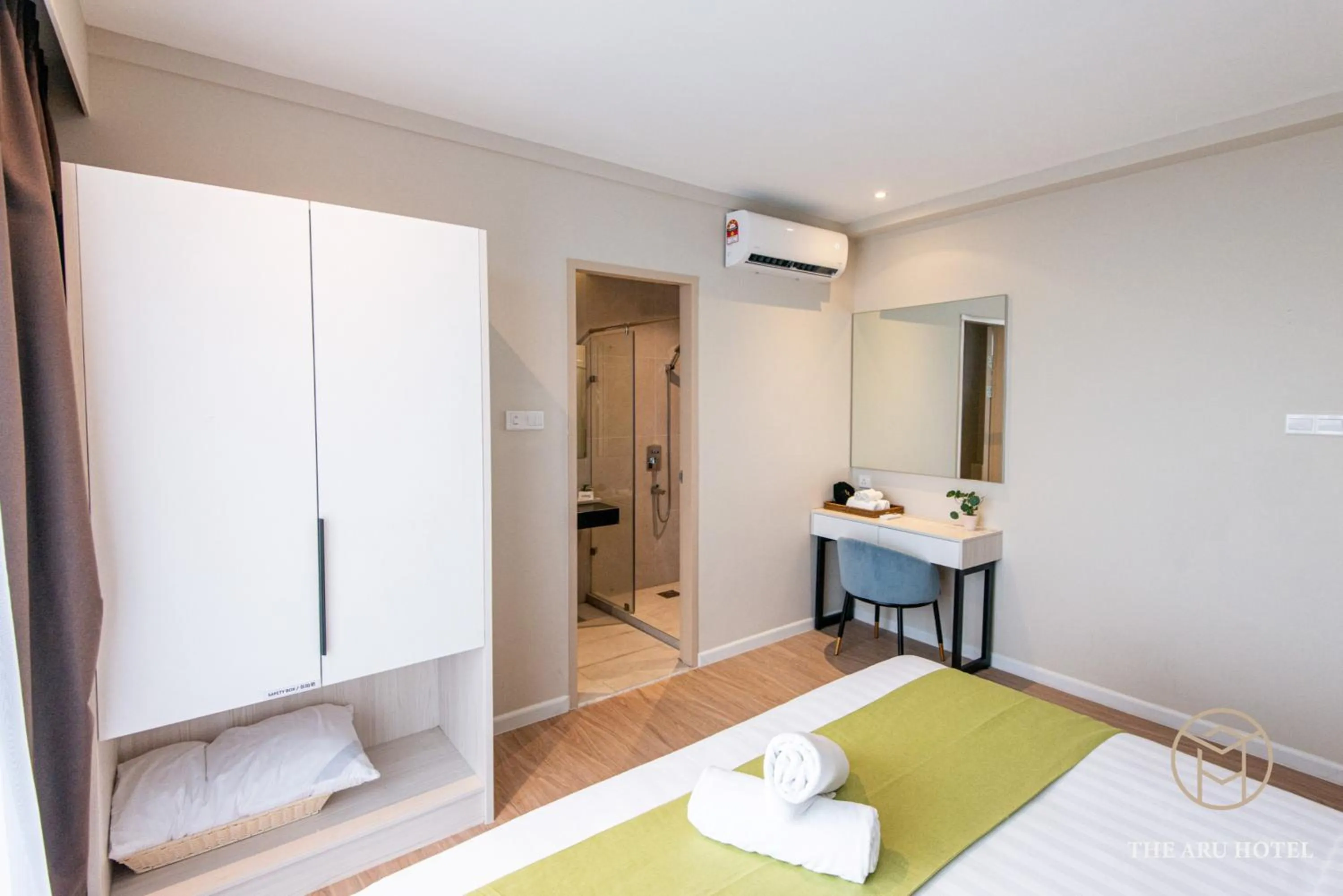 Bed in The Aru by Ayuhouz