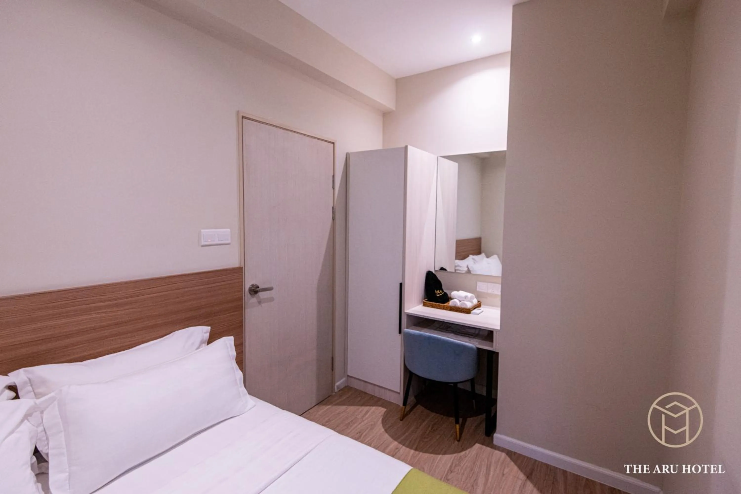 Bed in The Aru by Ayuhouz