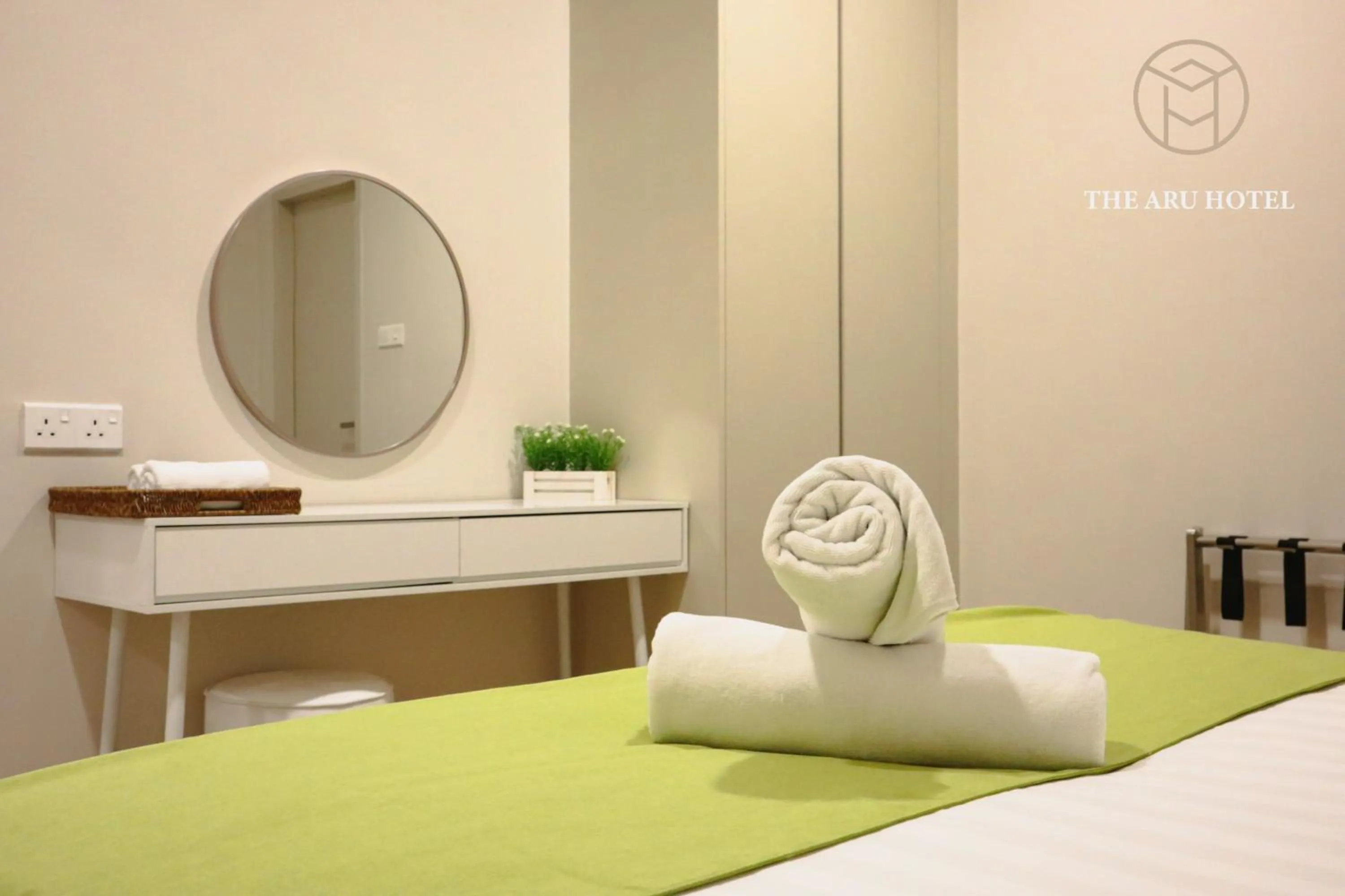 Bed in The Aru by Ayuhouz