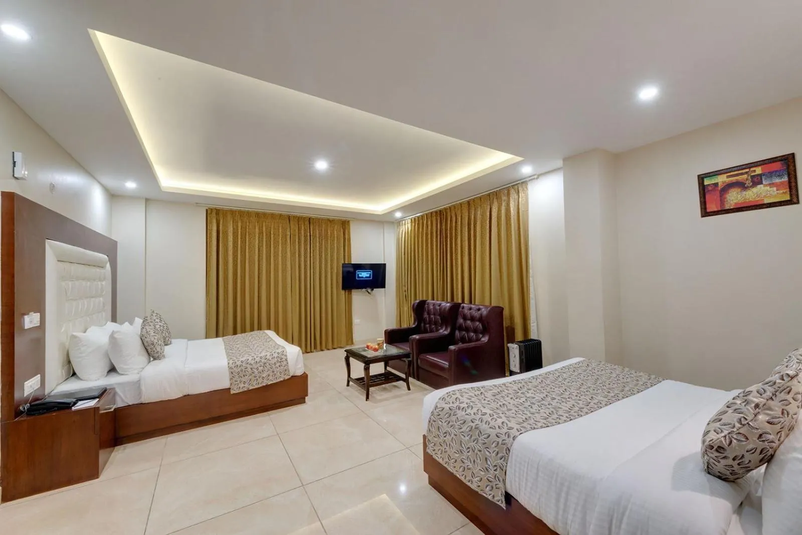 Photo of the whole room, Bed in Regenta Place Green Leaf Manali- A Centrally Heated Resort
