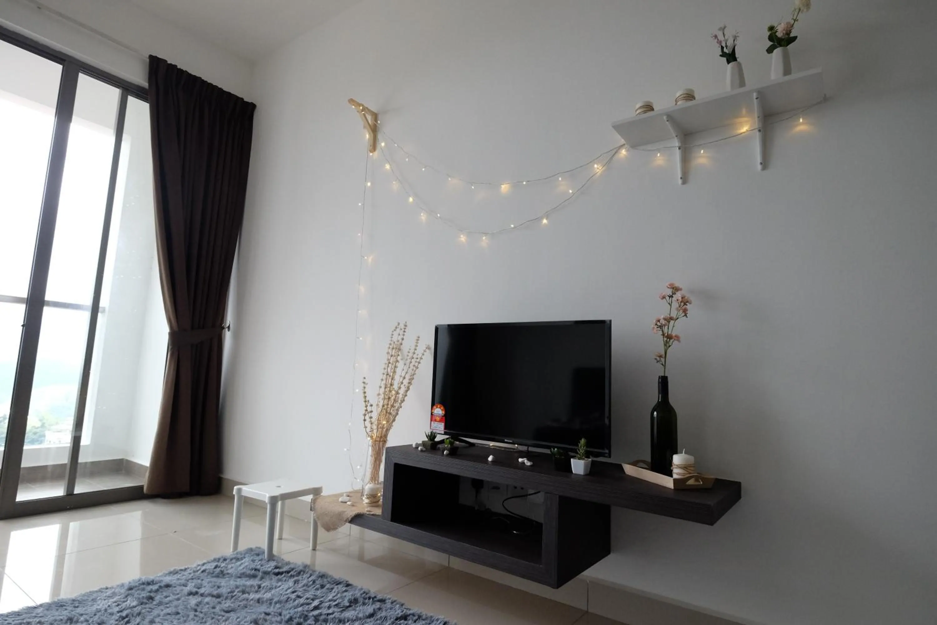 TV and multimedia in PLAY at Palas Horizon @ Kea Farm