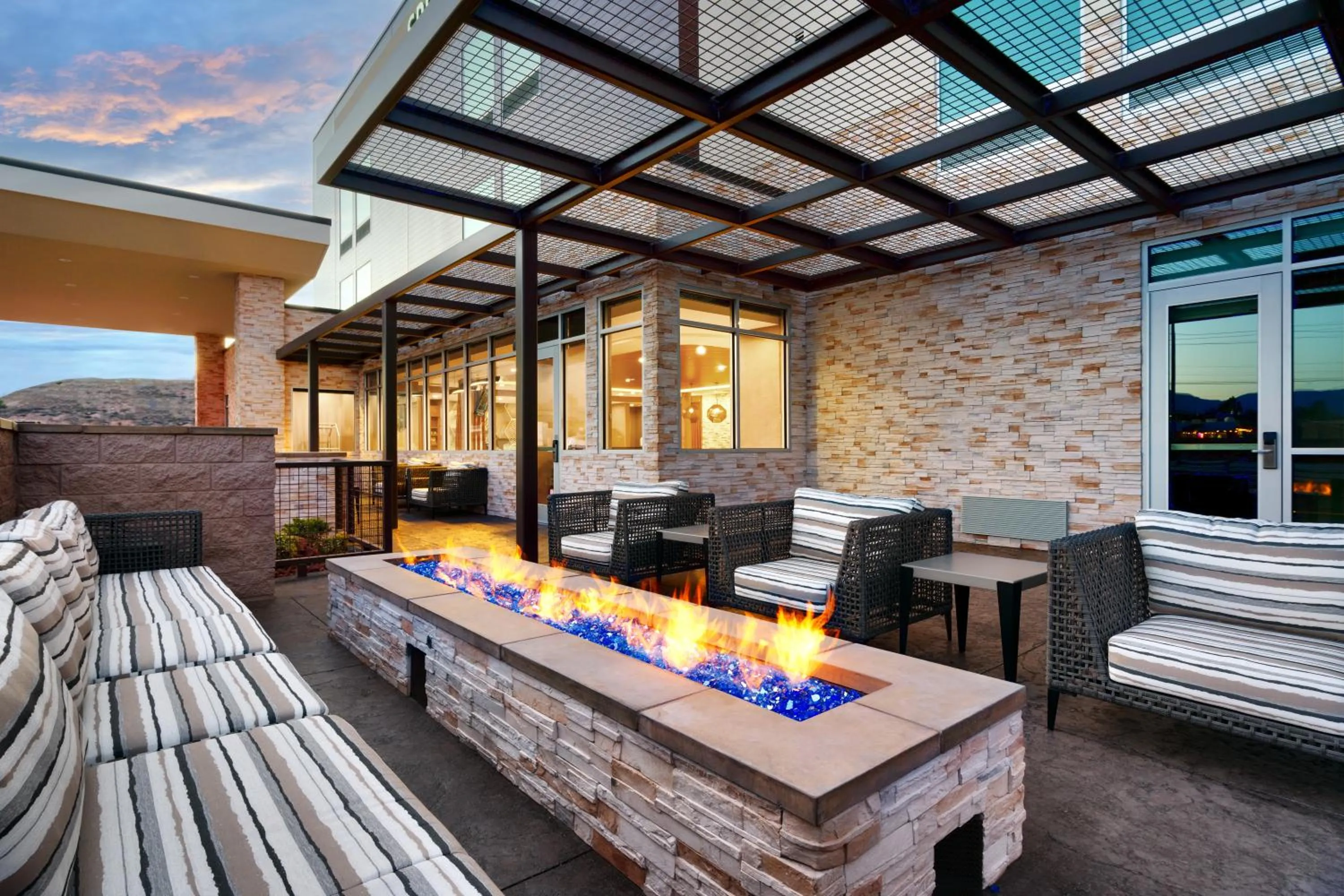 Patio in SpringHill Suites by Marriott Cottonwood
