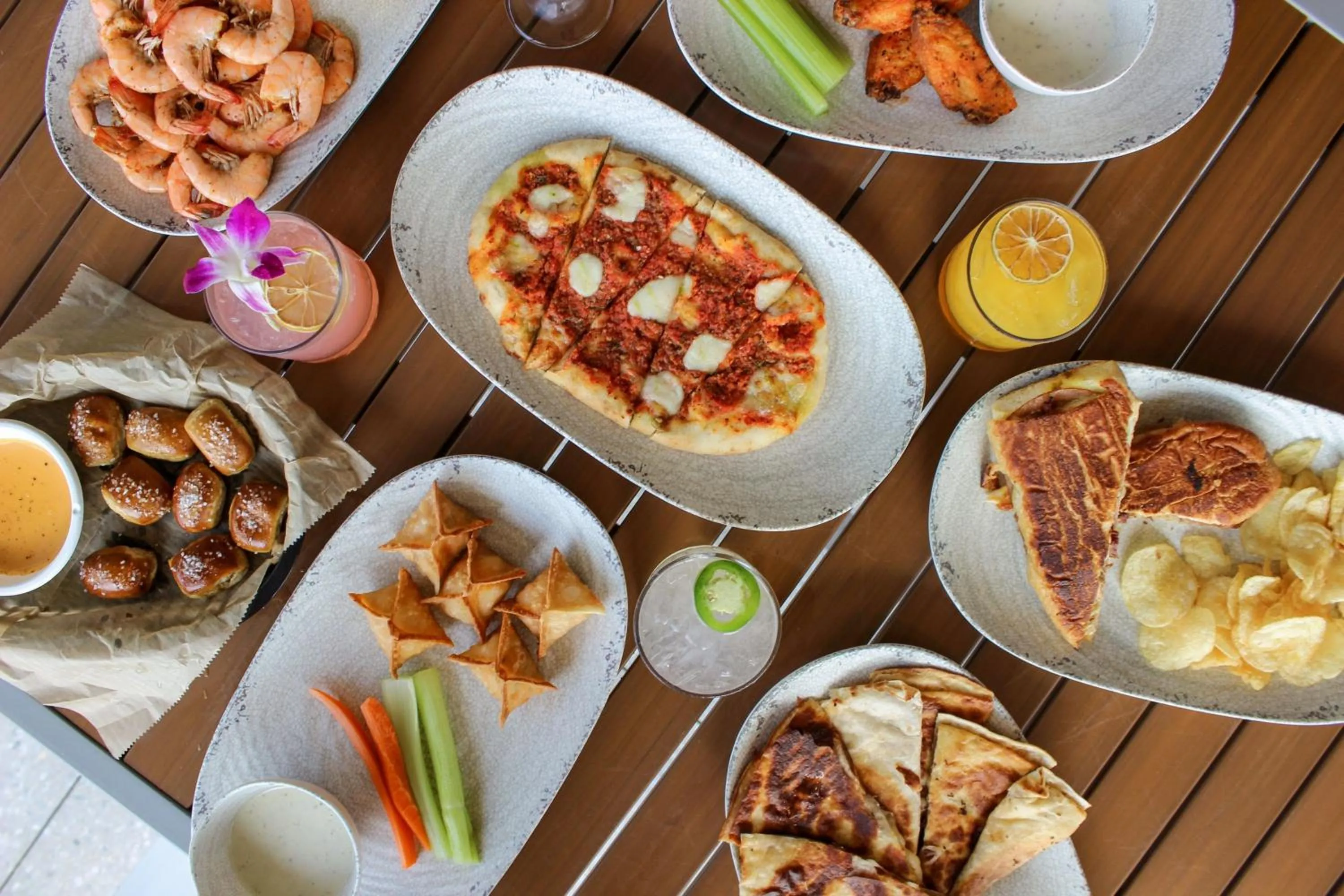 Lounge or bar in Residence Inn by Marriott Tampa Wesley Chapel