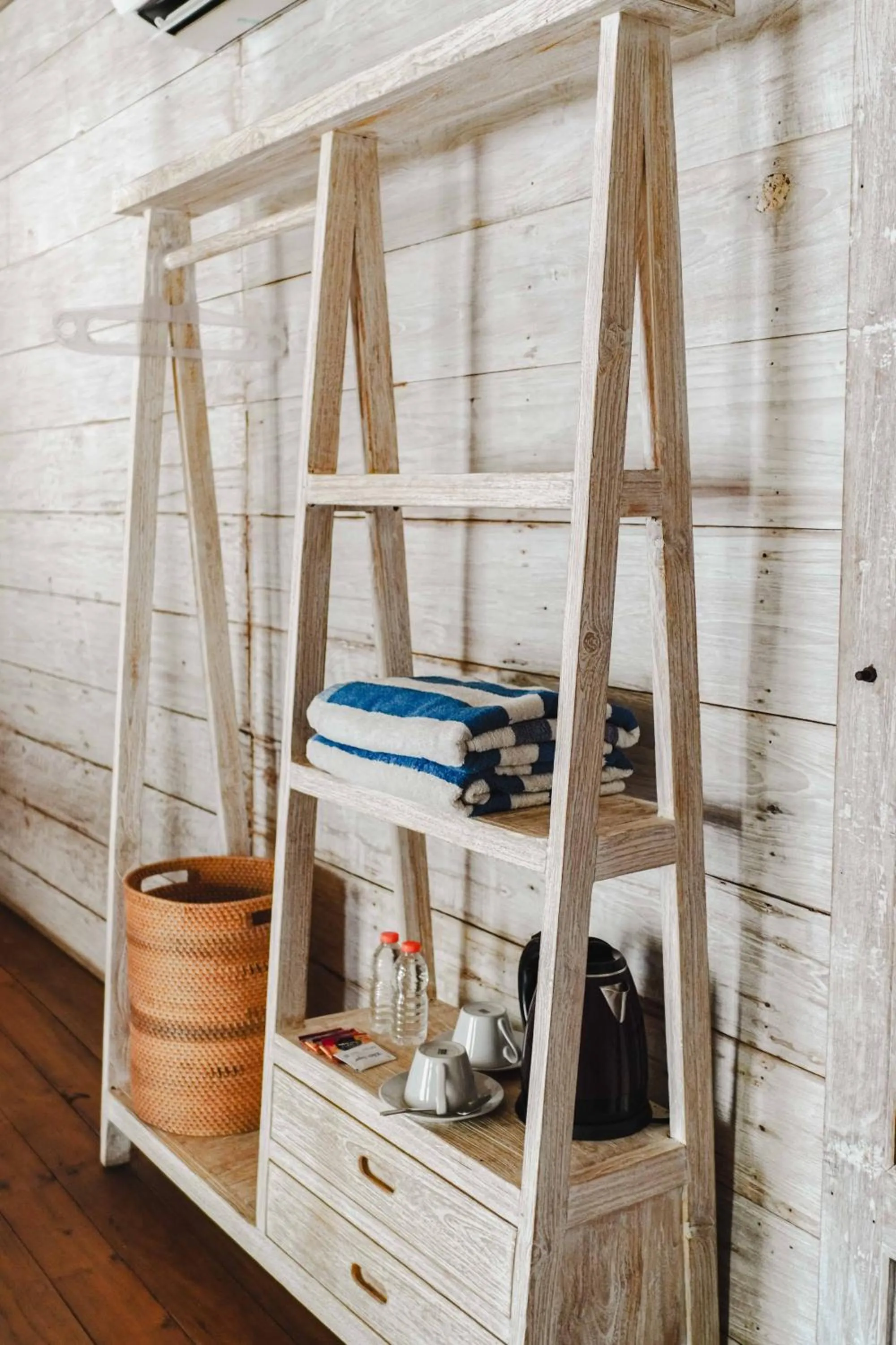 wardrobe in Java Wood