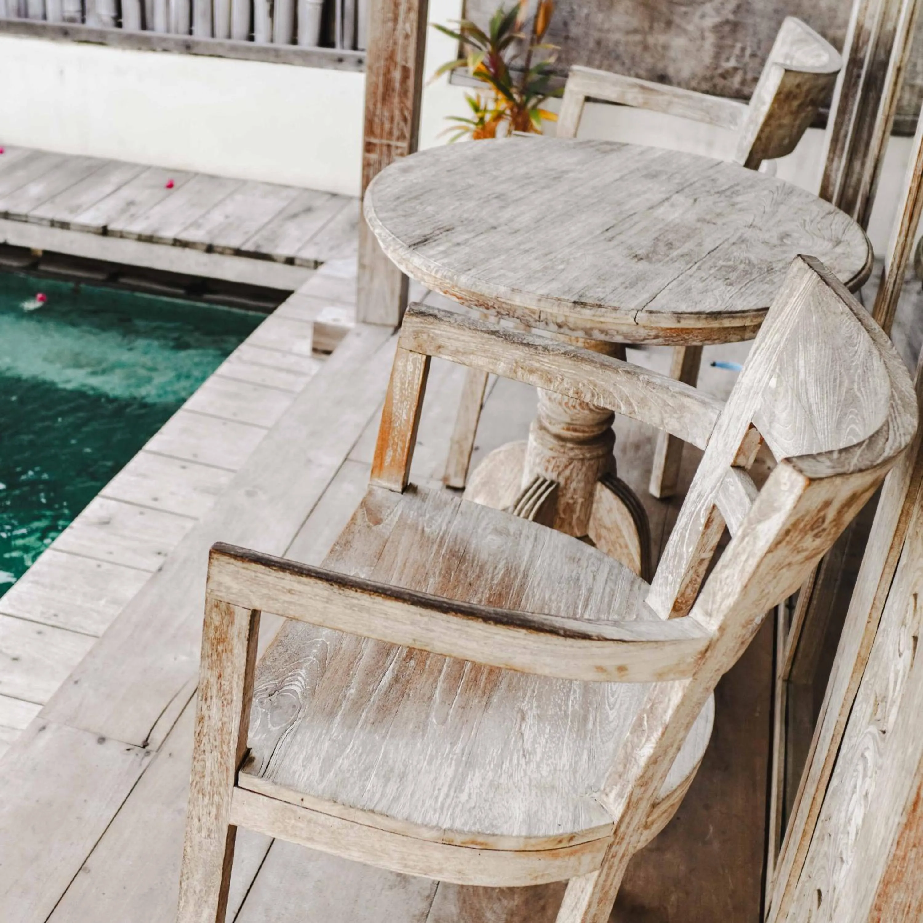 Seating area in Java Wood