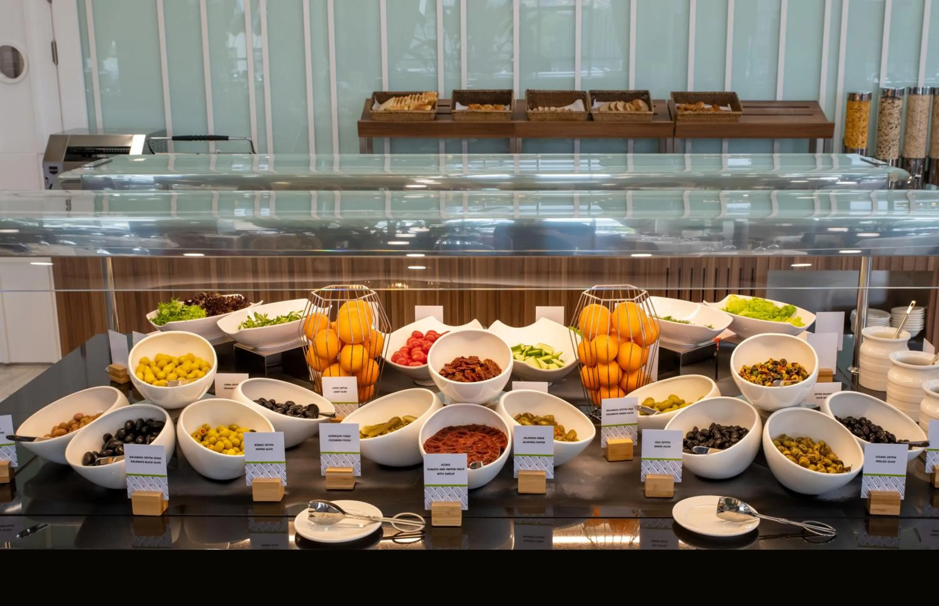 Restaurant/places to eat in DoubleTree by Hilton Manisa